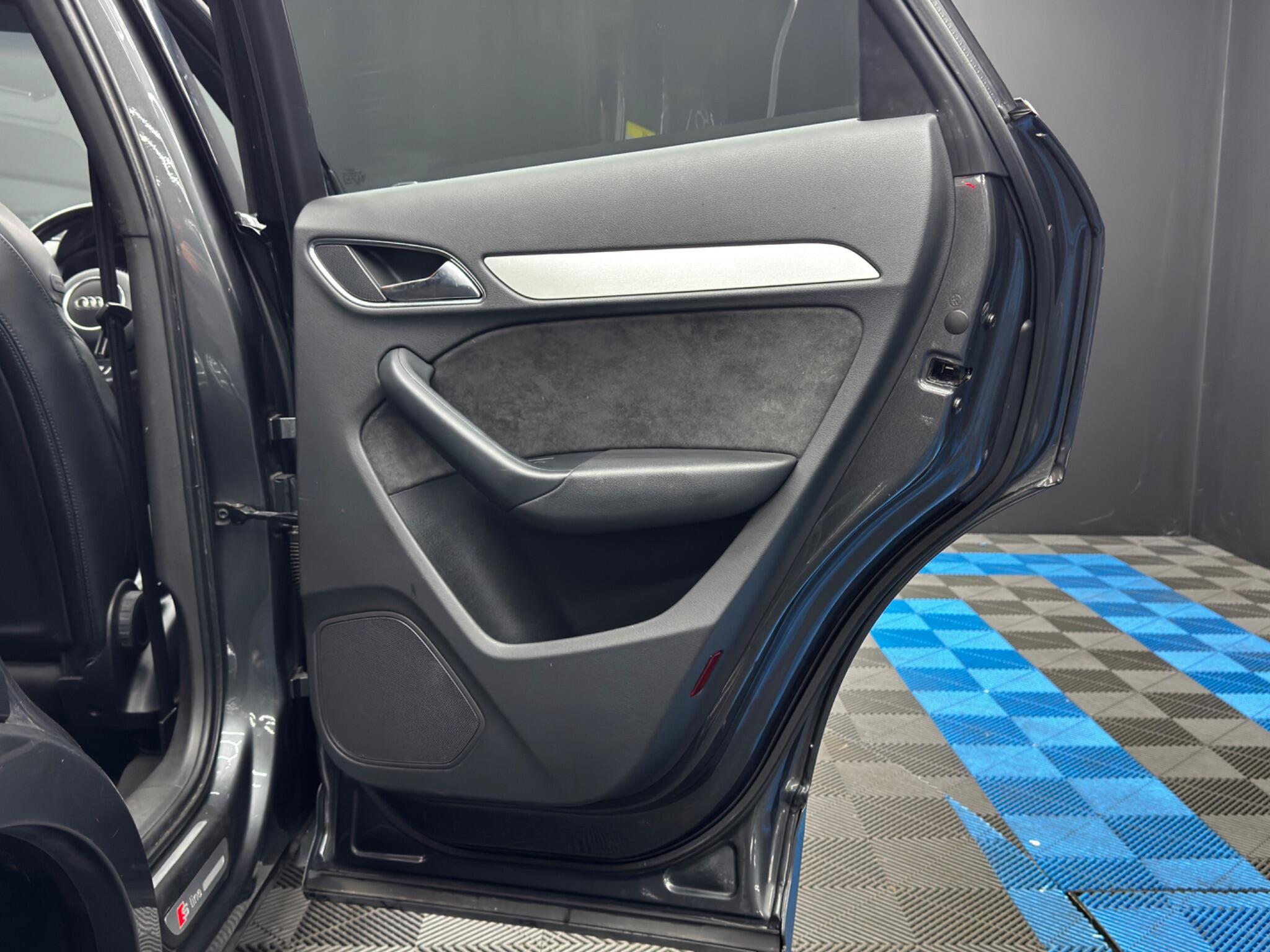 Audi Q3 - Image 41