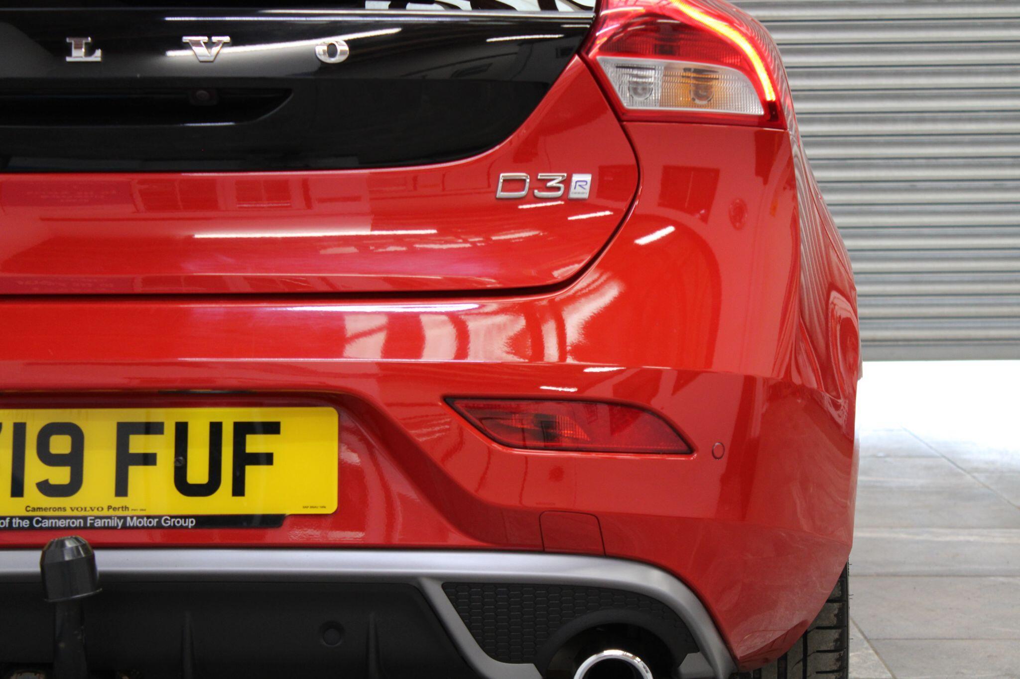 Volvo V40 - Image 15