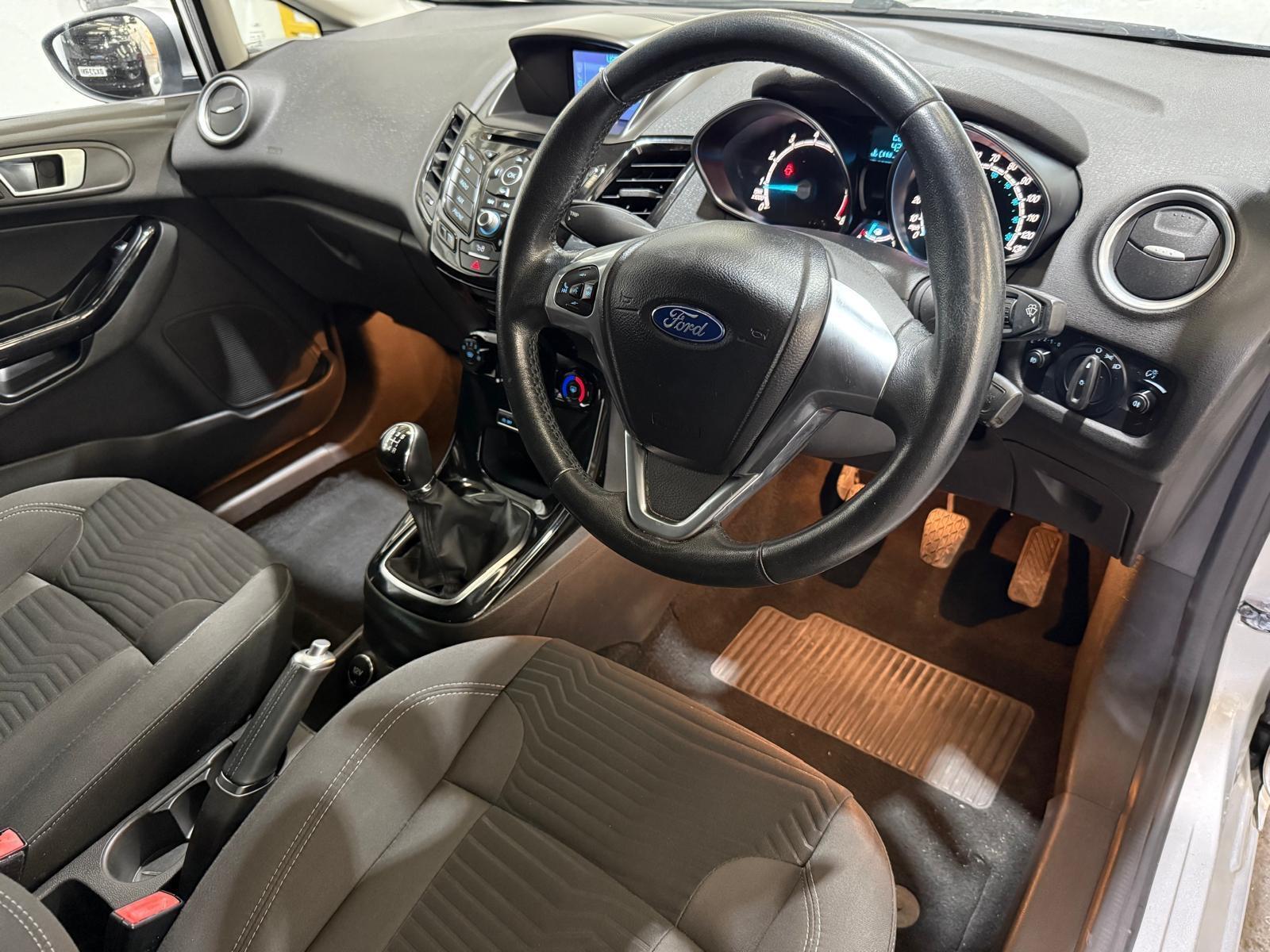 Ford Fiesta - Image 16