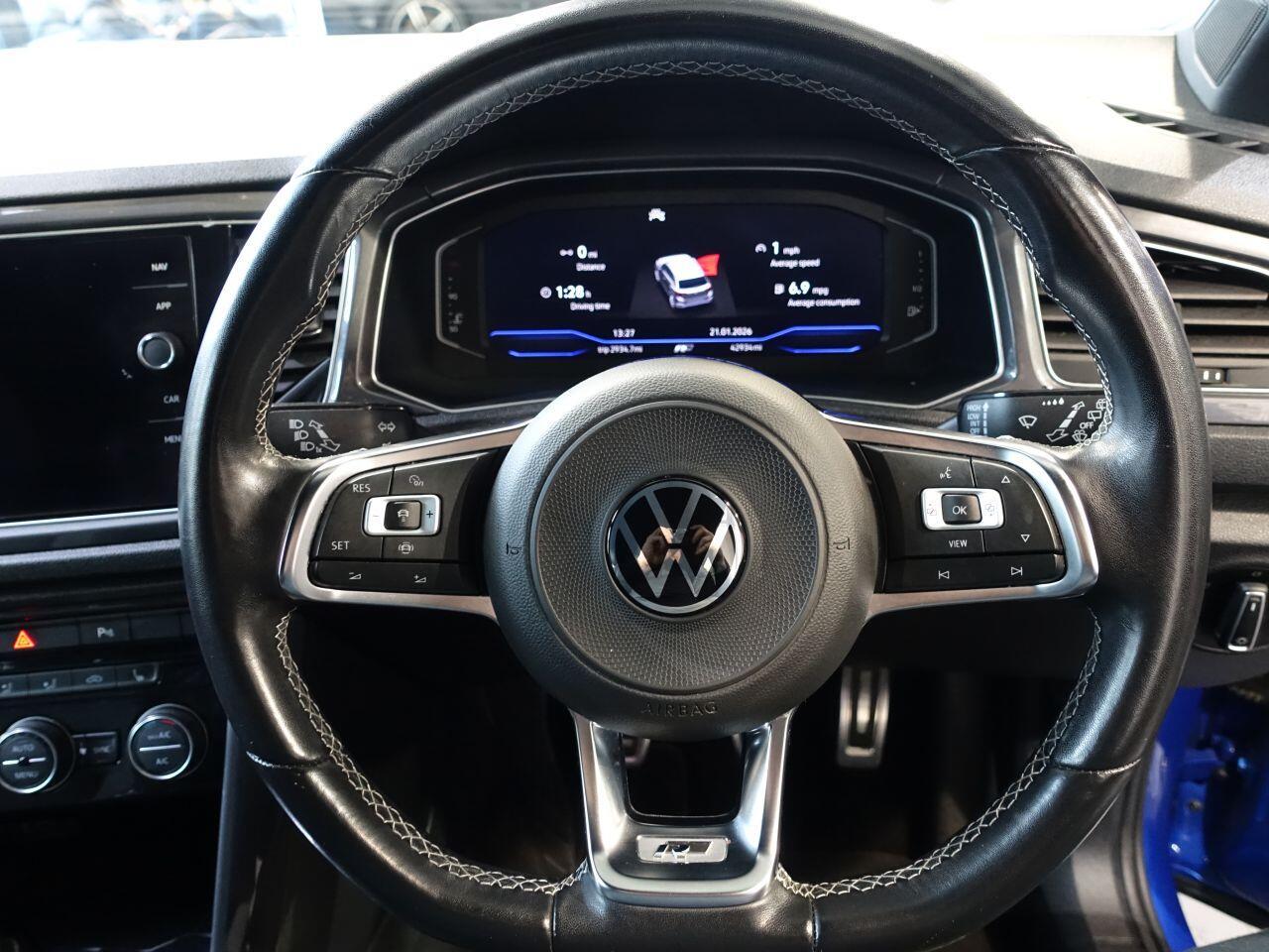 Volkswagen T-Roc - Image 19
