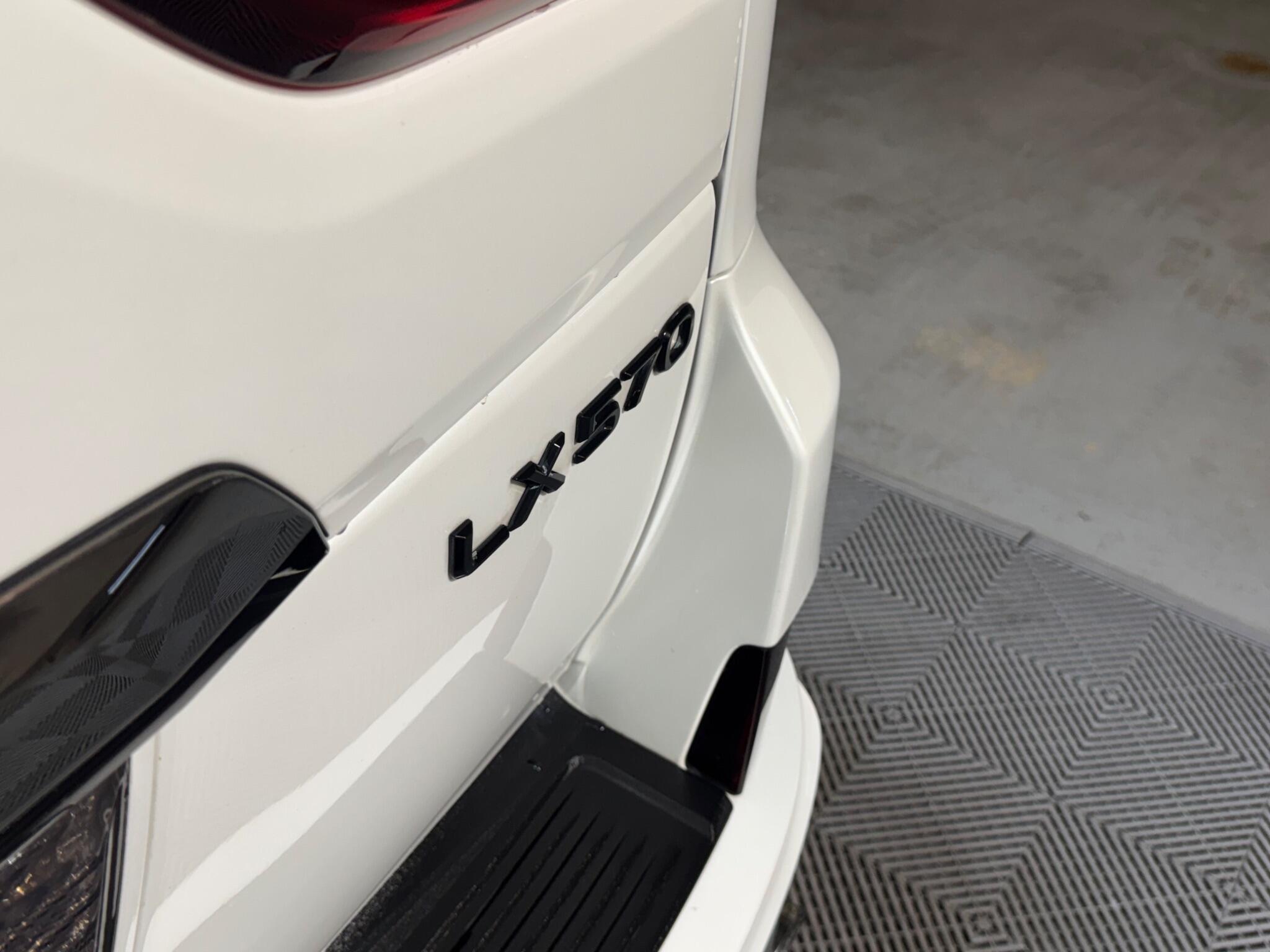 Lexus LX - Image 27