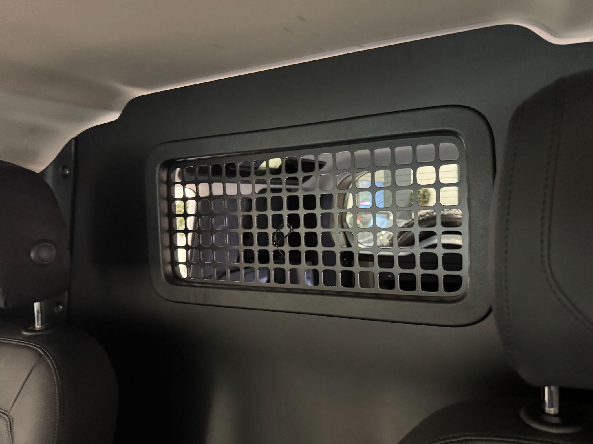 Land Rover Defender 110 - Image 20