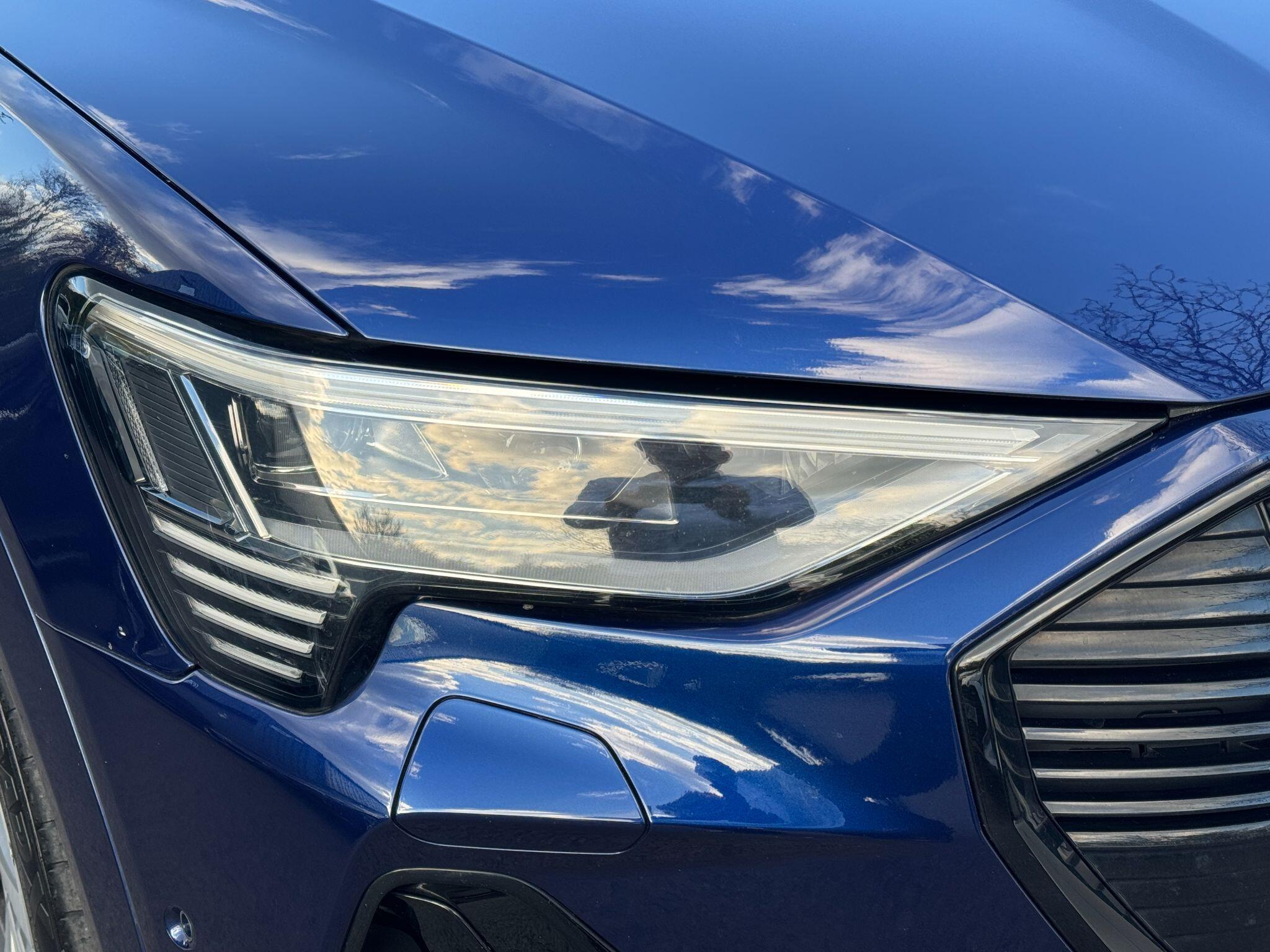 Audi E-Tron - Image 33