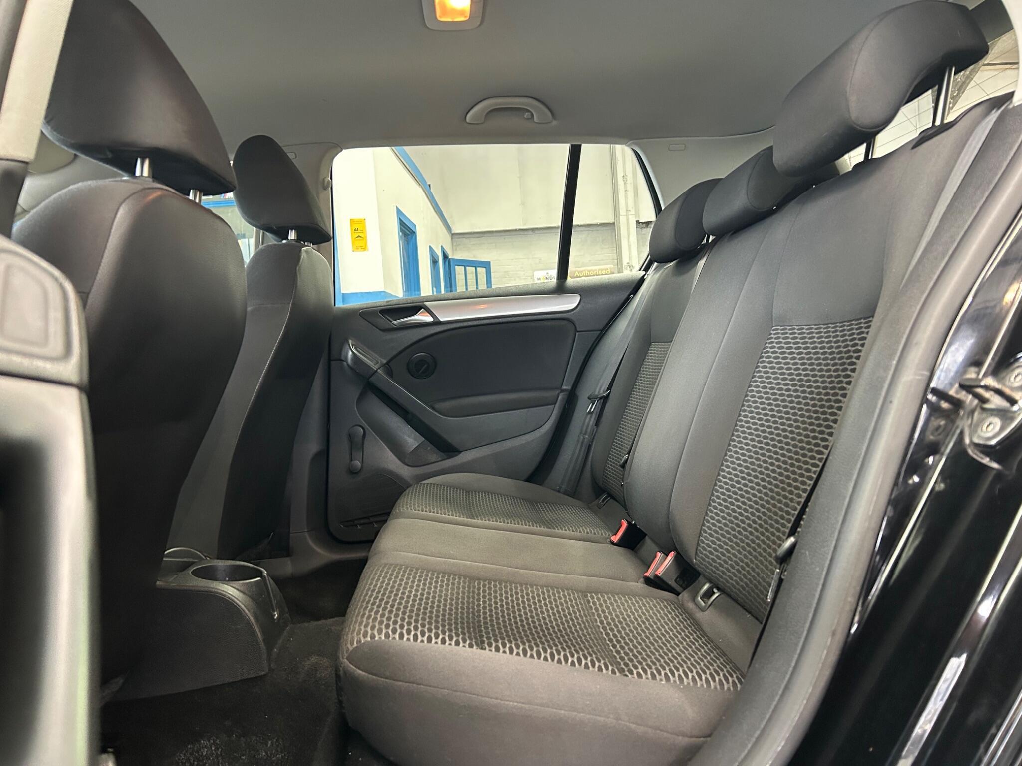 Volkswagen Golf - Image 14