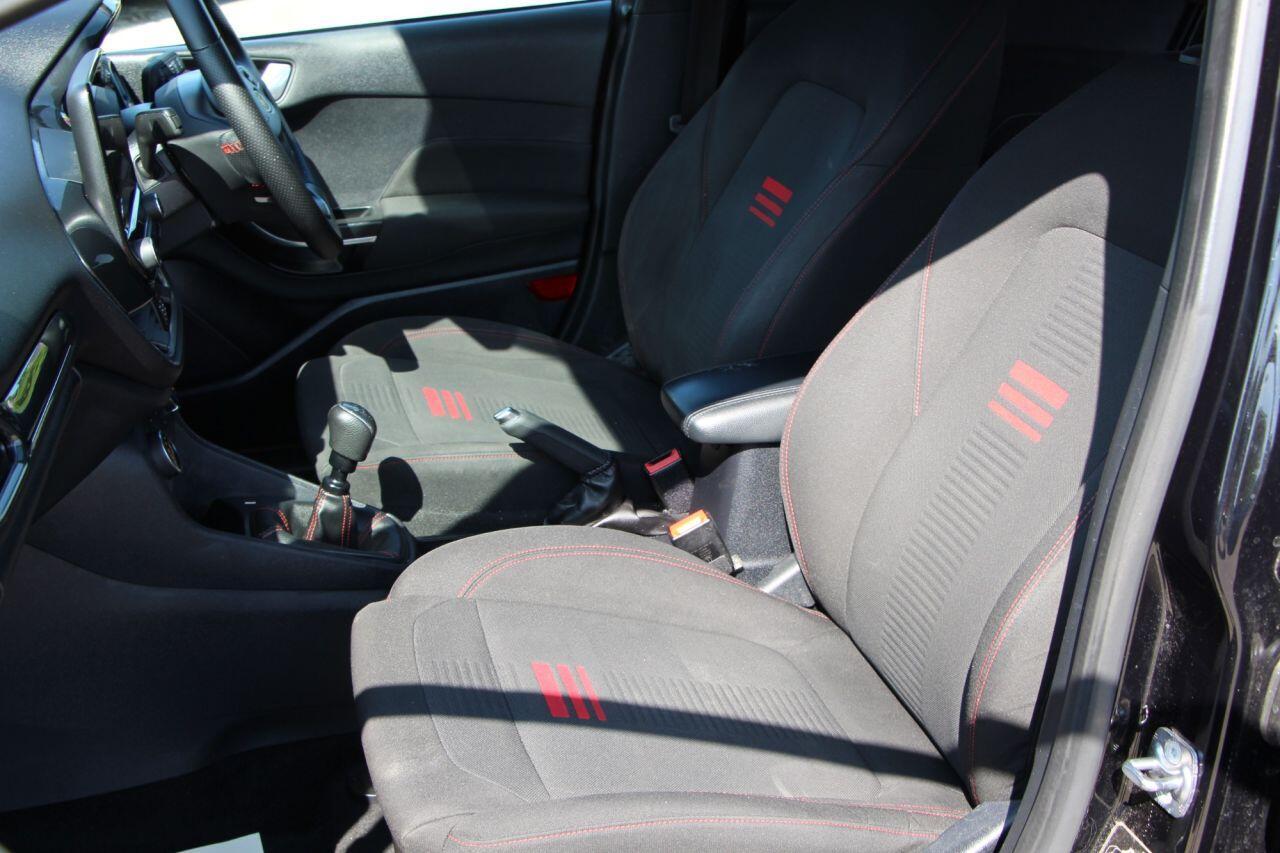 Ford Fiesta - Image 15