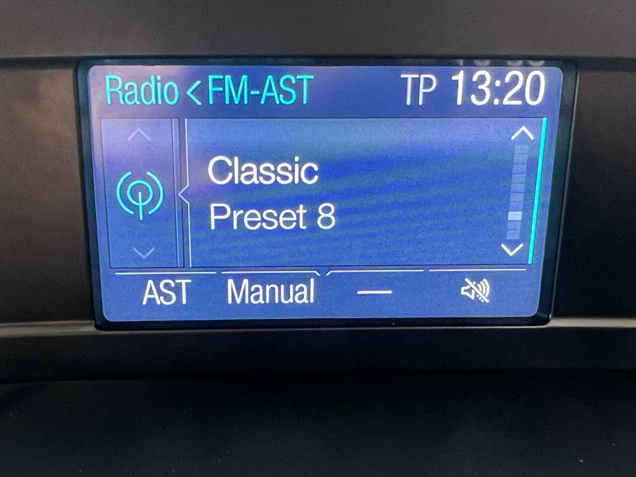 Ford Kuga - Image 37