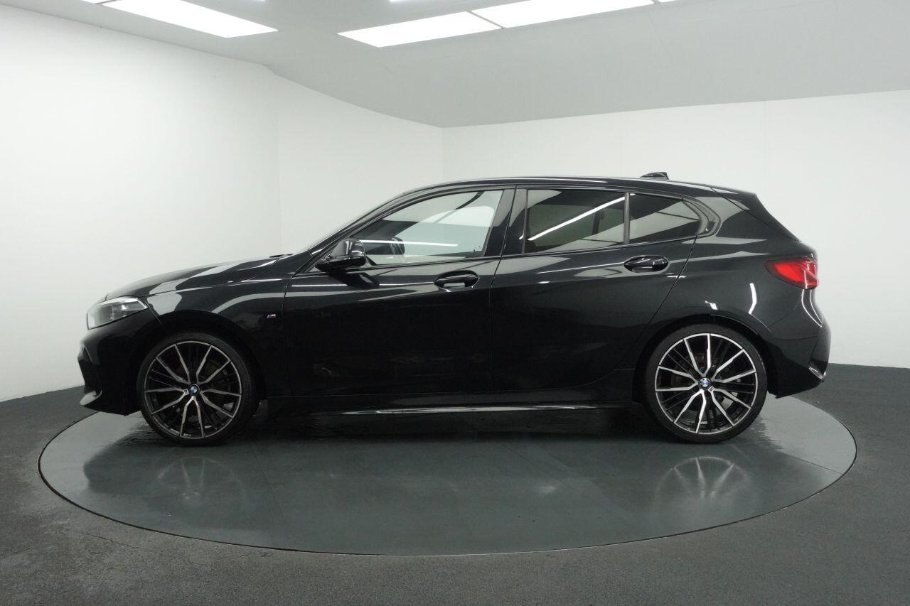 BMW 1 Series - Image 8