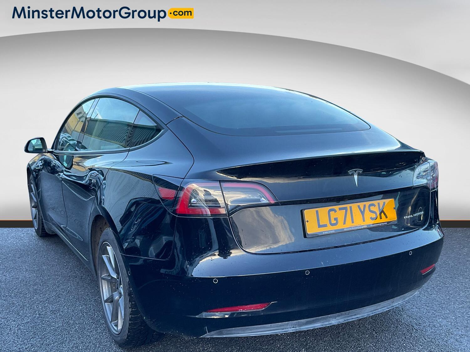 Tesla Model 3 - Image 5