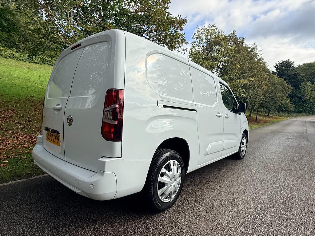 Vauxhall Combo - Image 5
