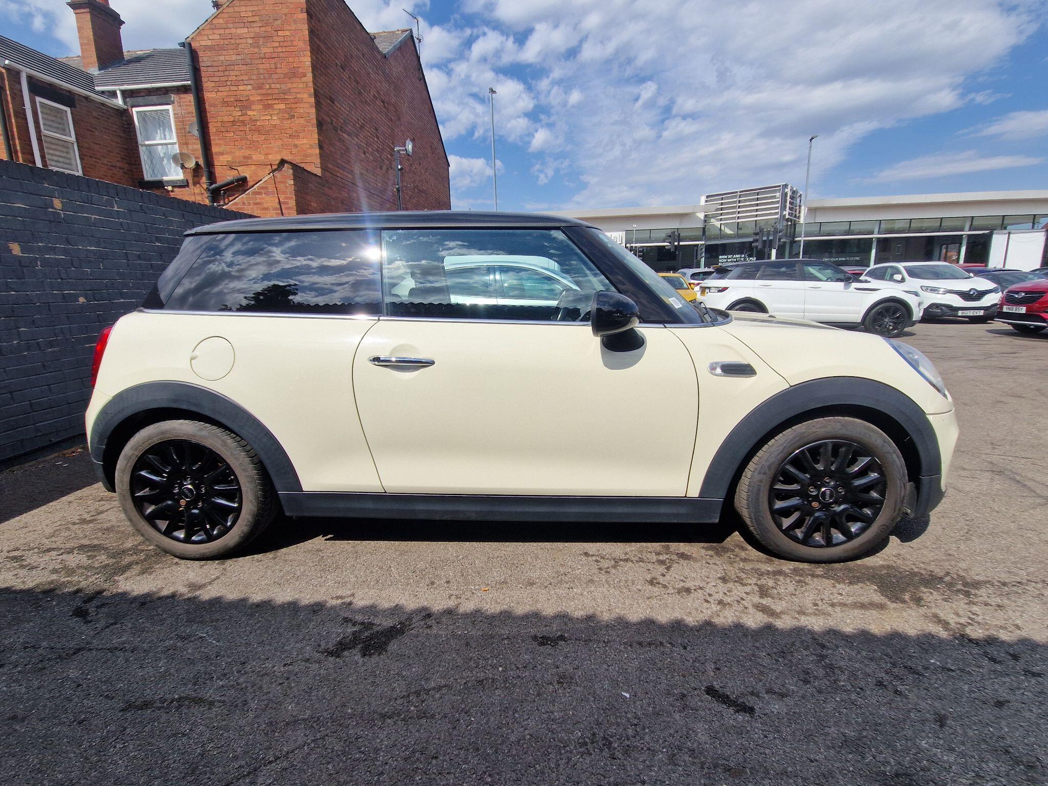 MINI Hatch - Image 7