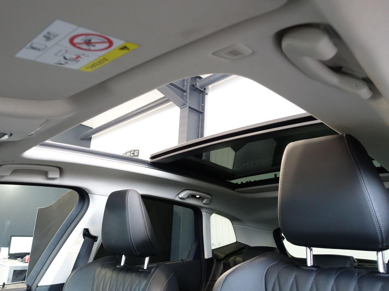 BMW 2 SERIES ACTIVE TOURER - Image 17