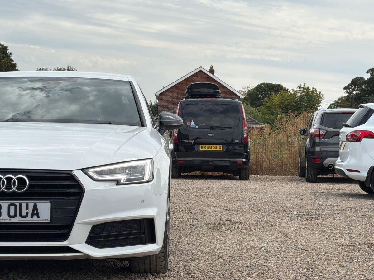 Audi A4 - Image 13