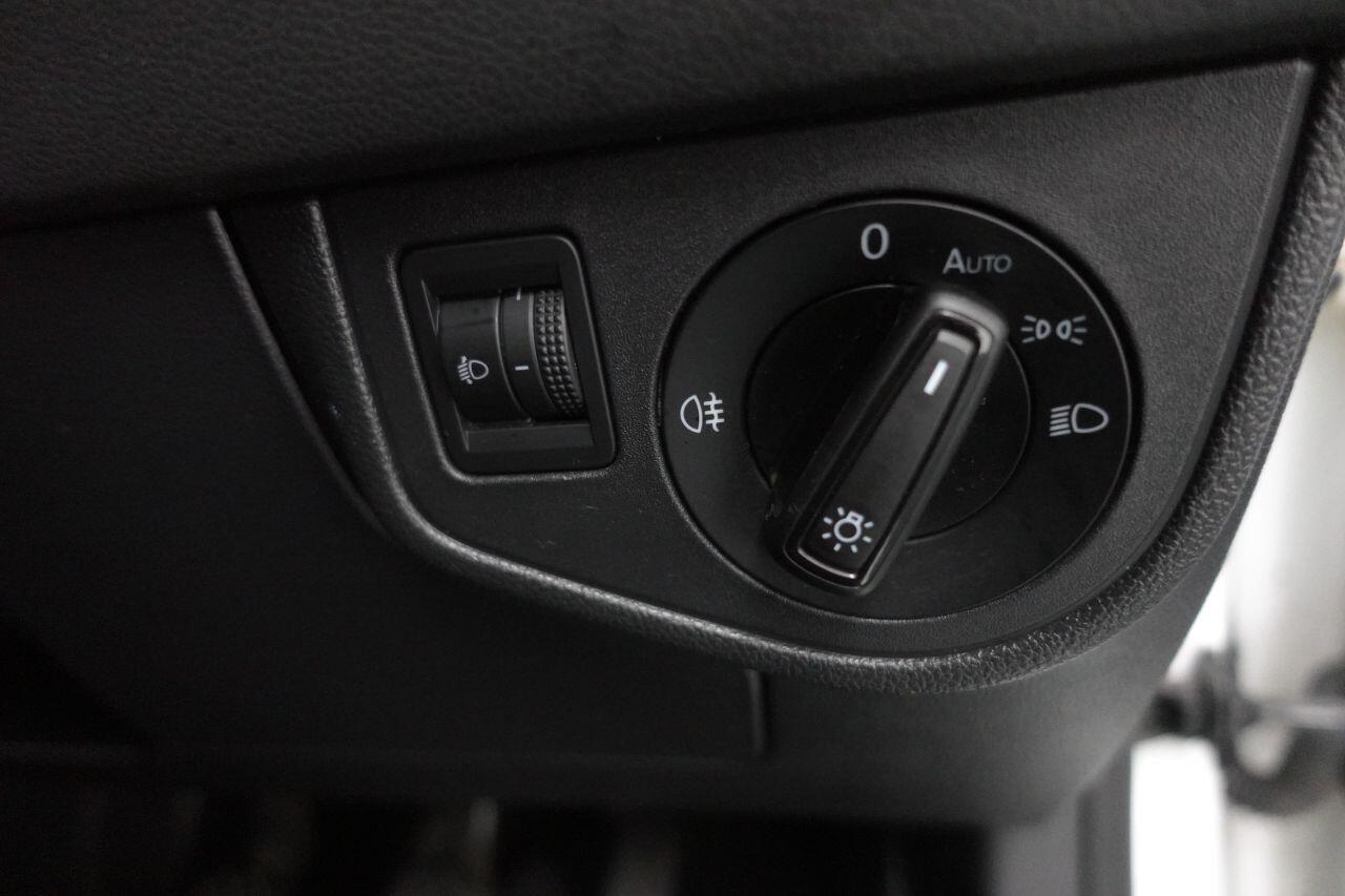 Volkswagen Polo - Image 16