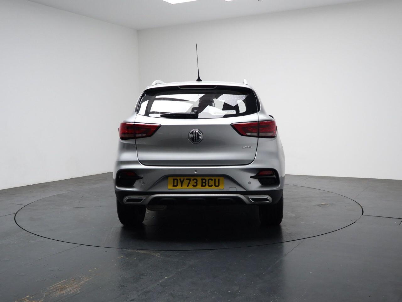 MG MG ZS - Image 11