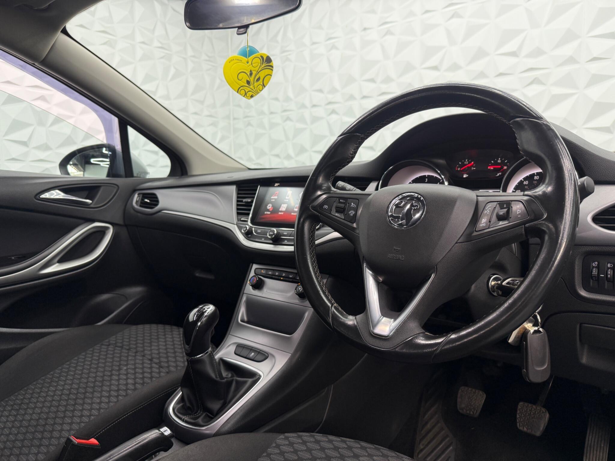 Vauxhall Astra - Image 16