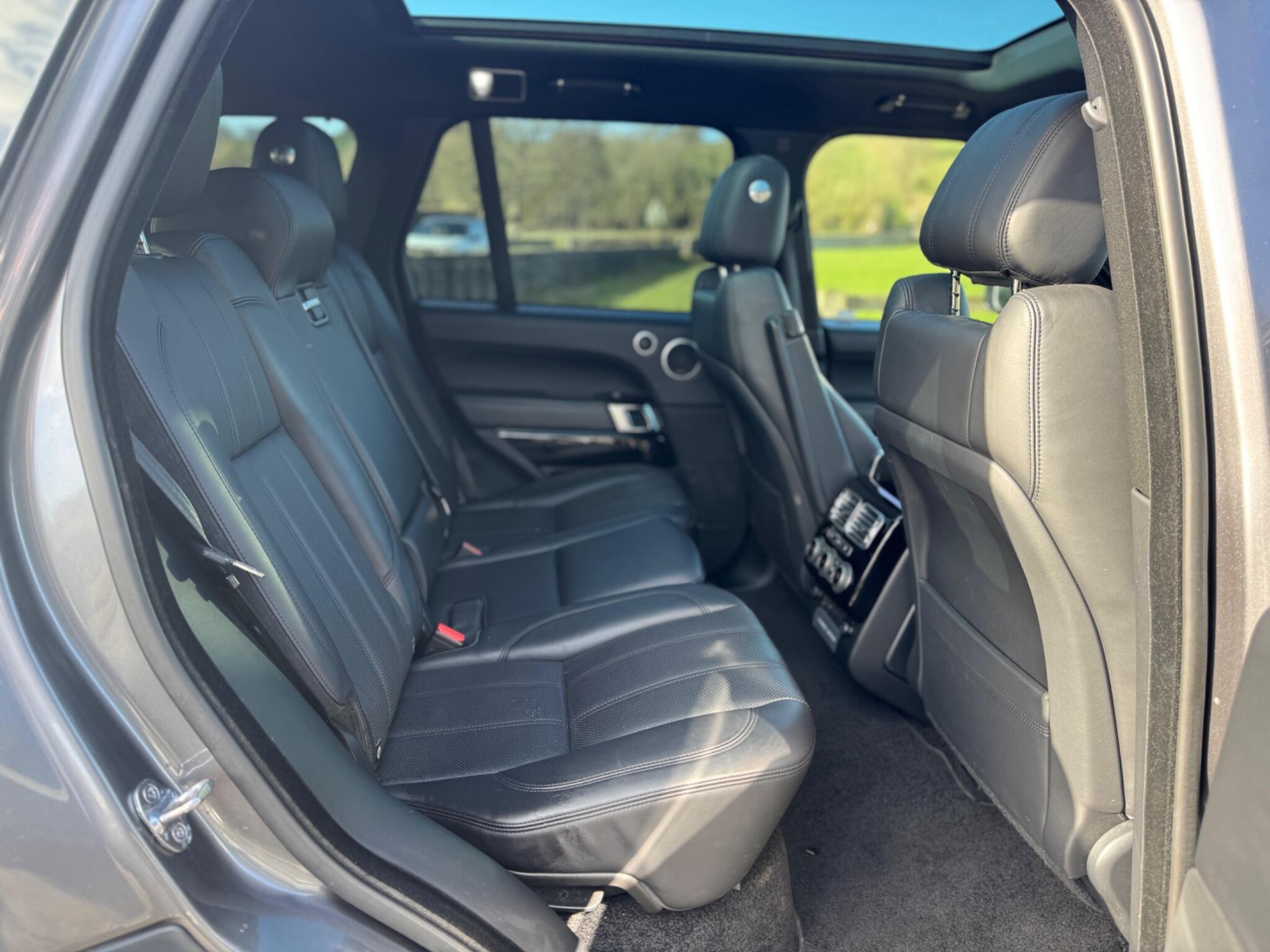 Land Rover Range Rover - Image 34