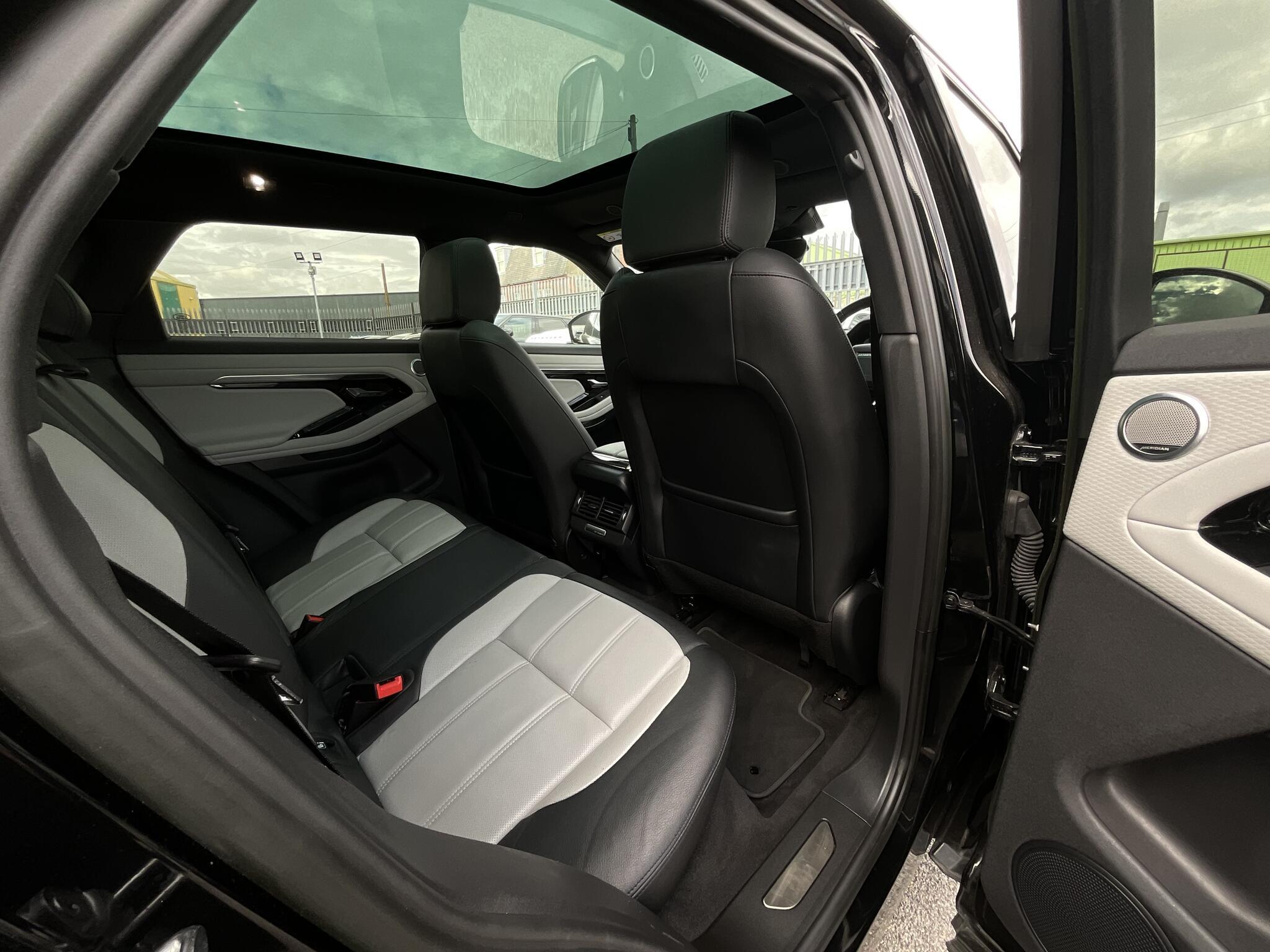 Land Rover Range Rover Evoque - Image 10