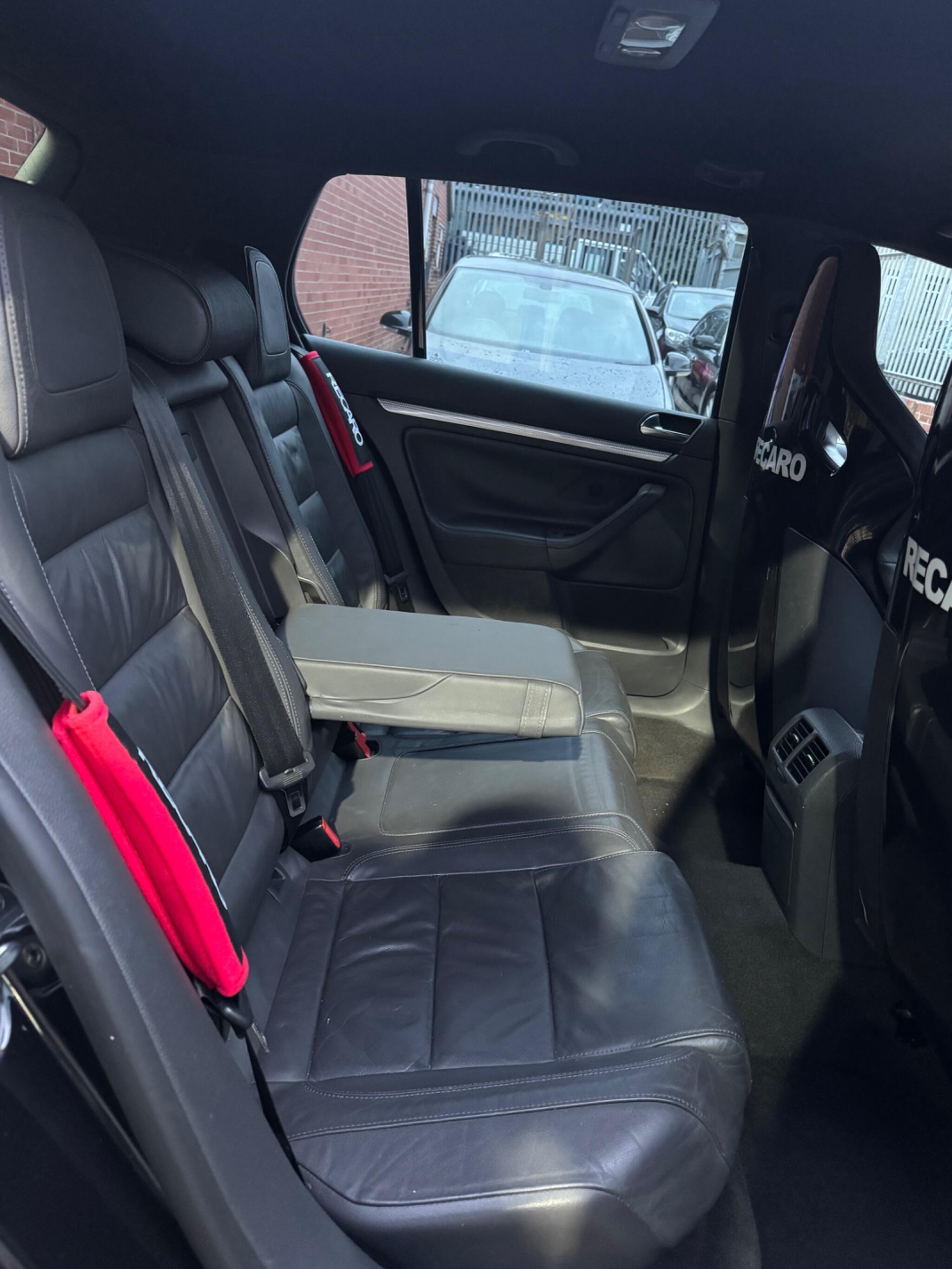 Volkswagen Golf - Image 15
