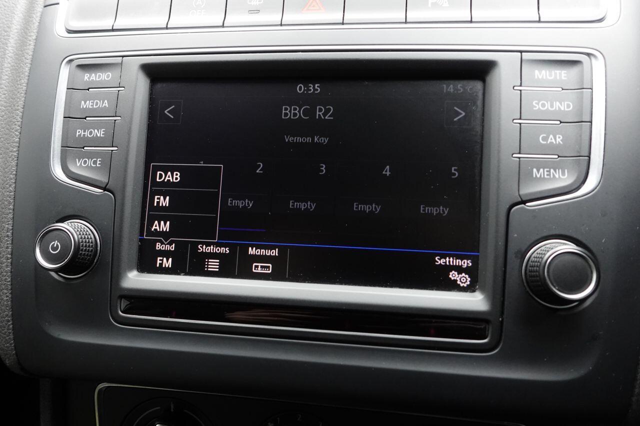 Volkswagen Polo - Image 33