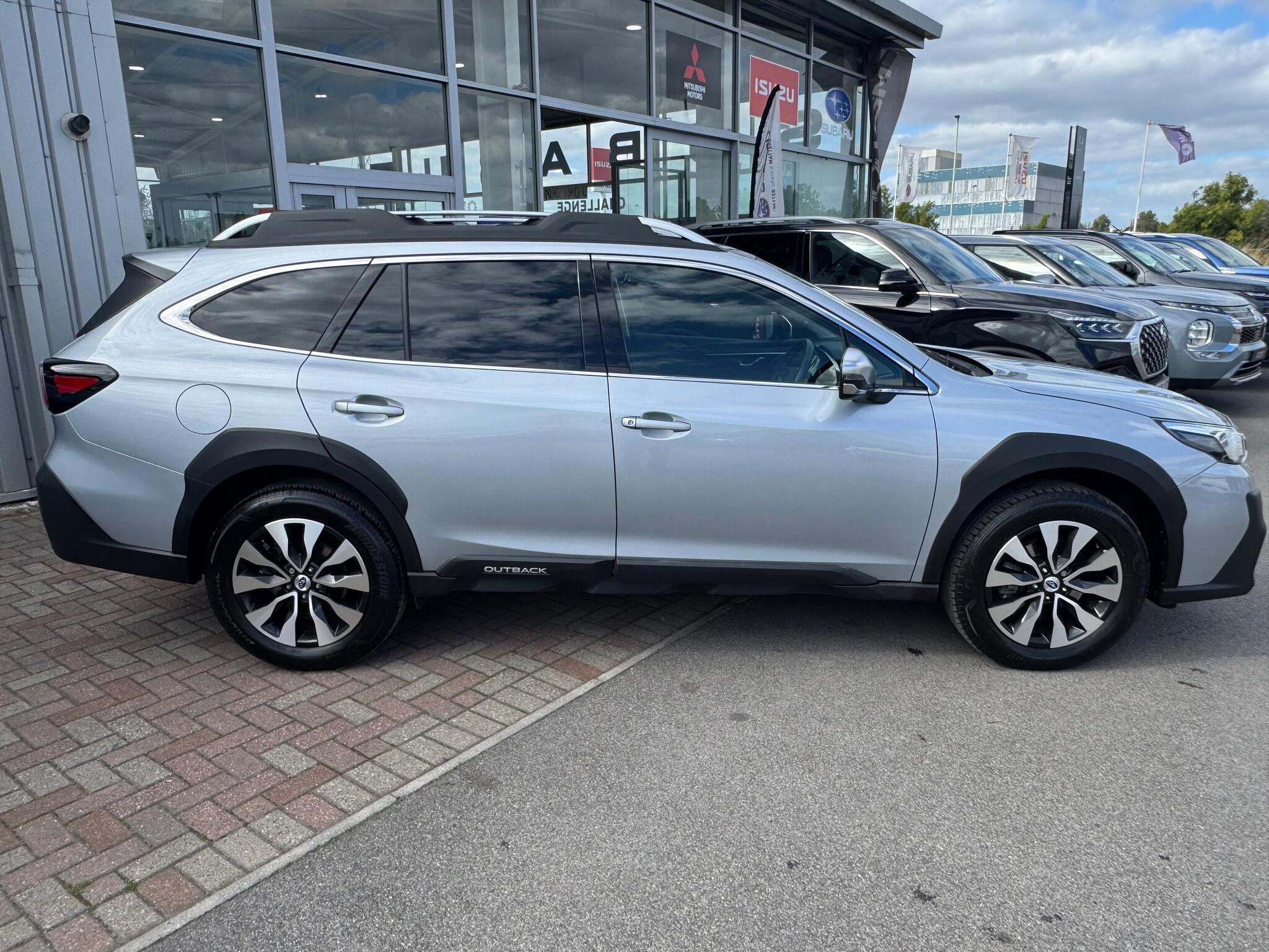 Subaru Outback - Image 4