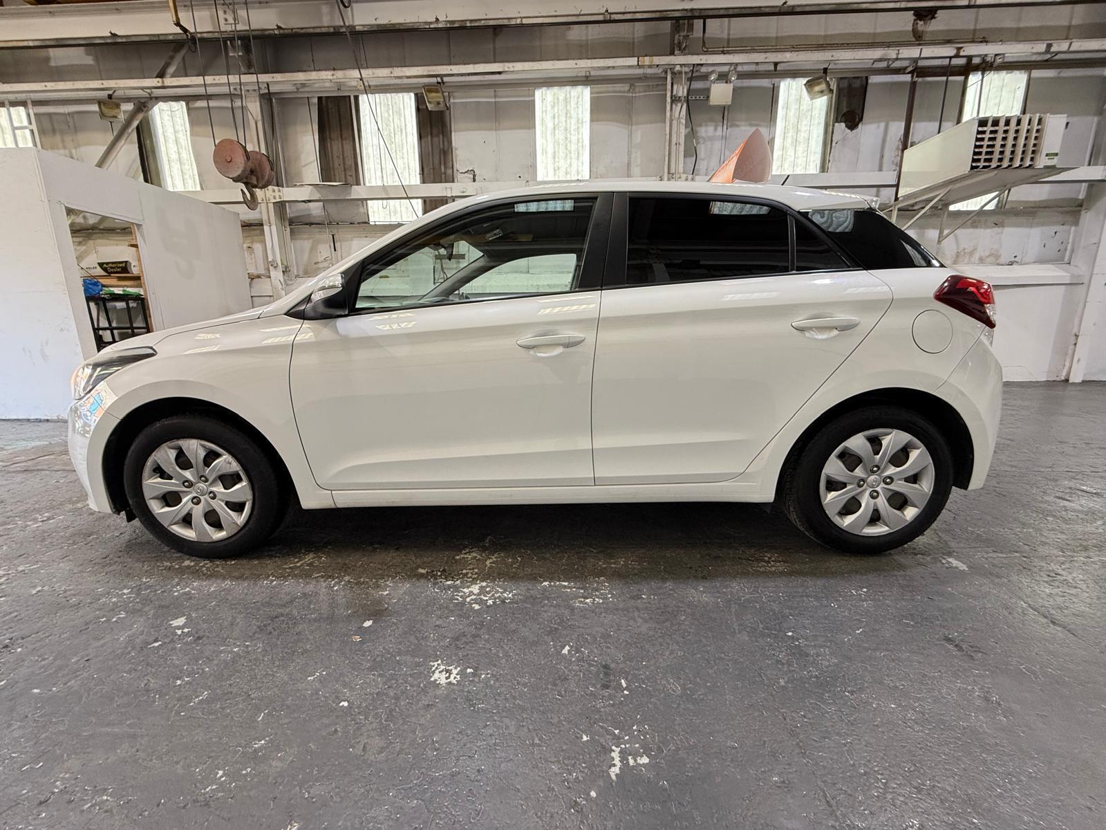 Hyundai i20 - Image 8