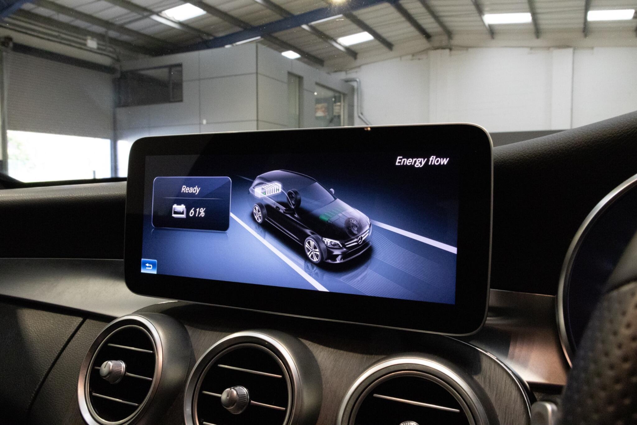 Mercedes C Class - Image 25