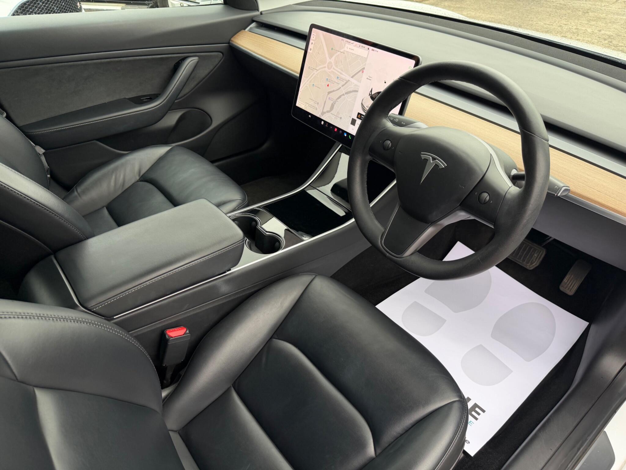 Tesla Model 3 - Image 10