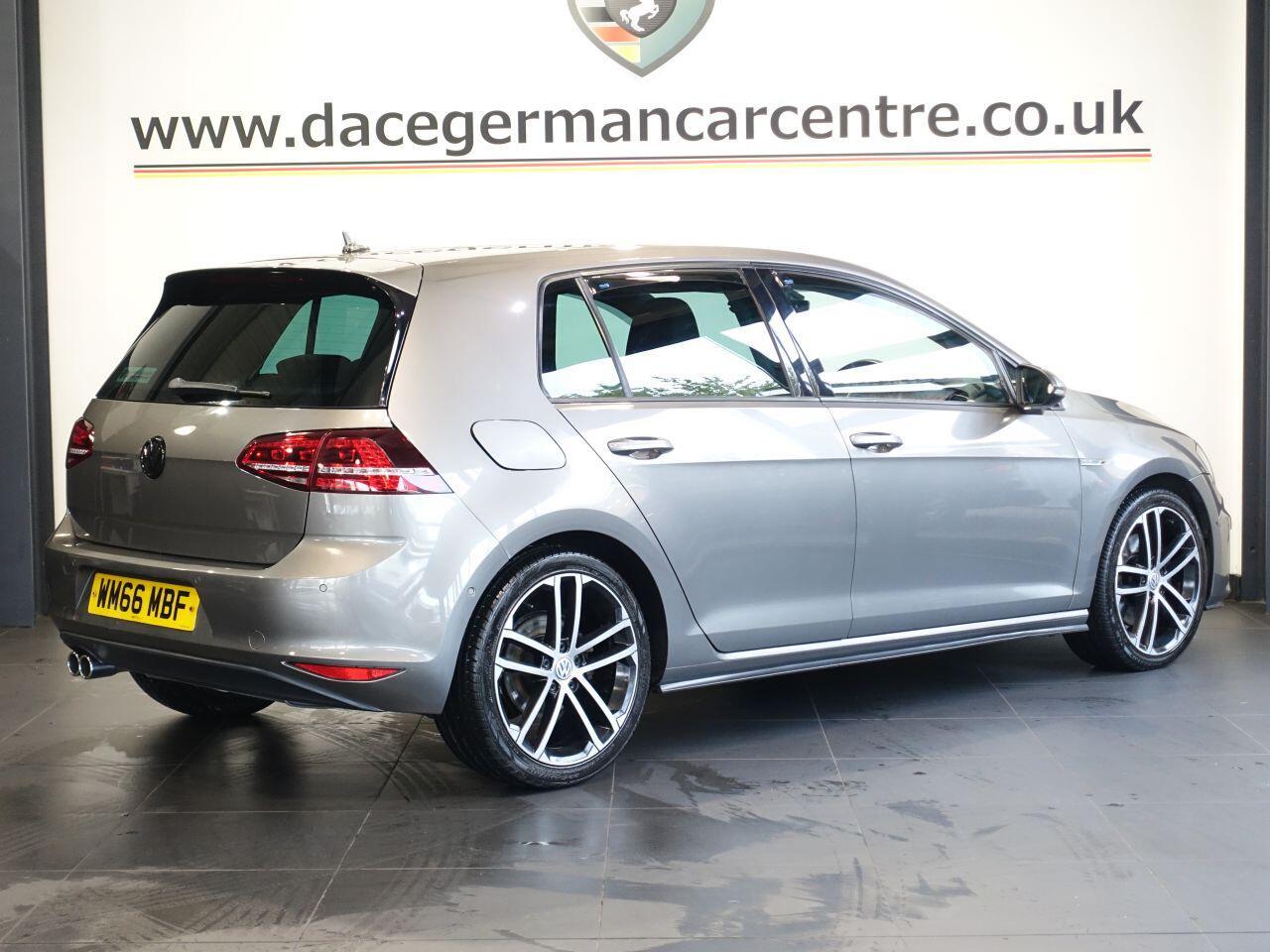 Volkswagen Golf - Image 6