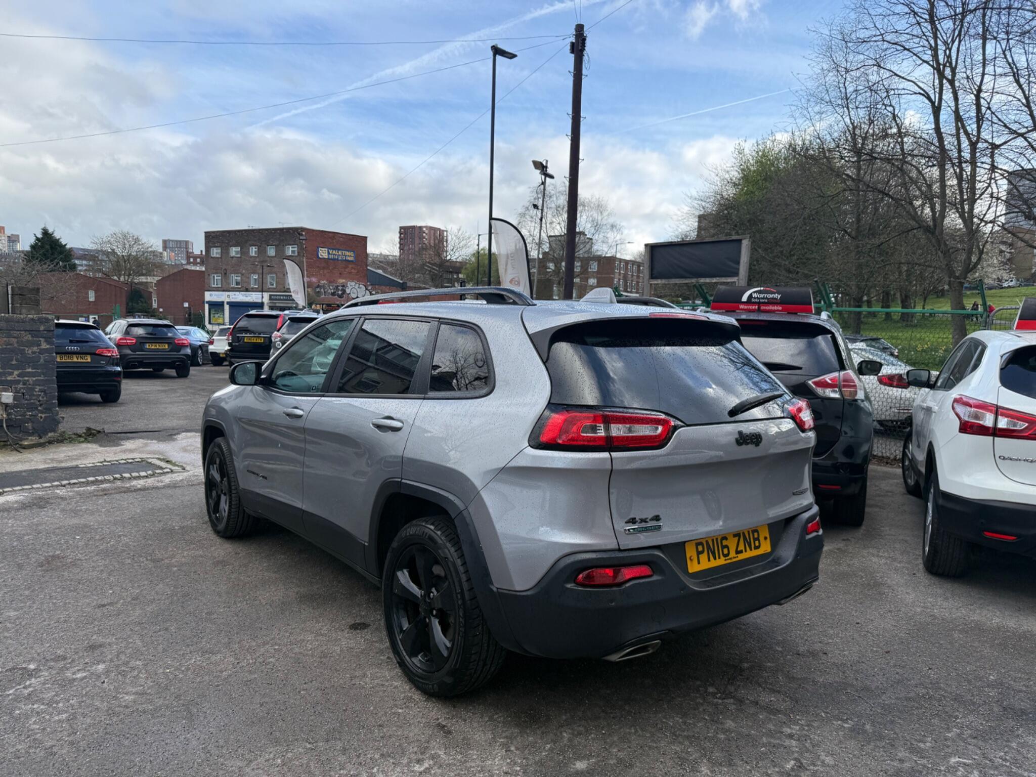 Jeep Cherokee - Image 5