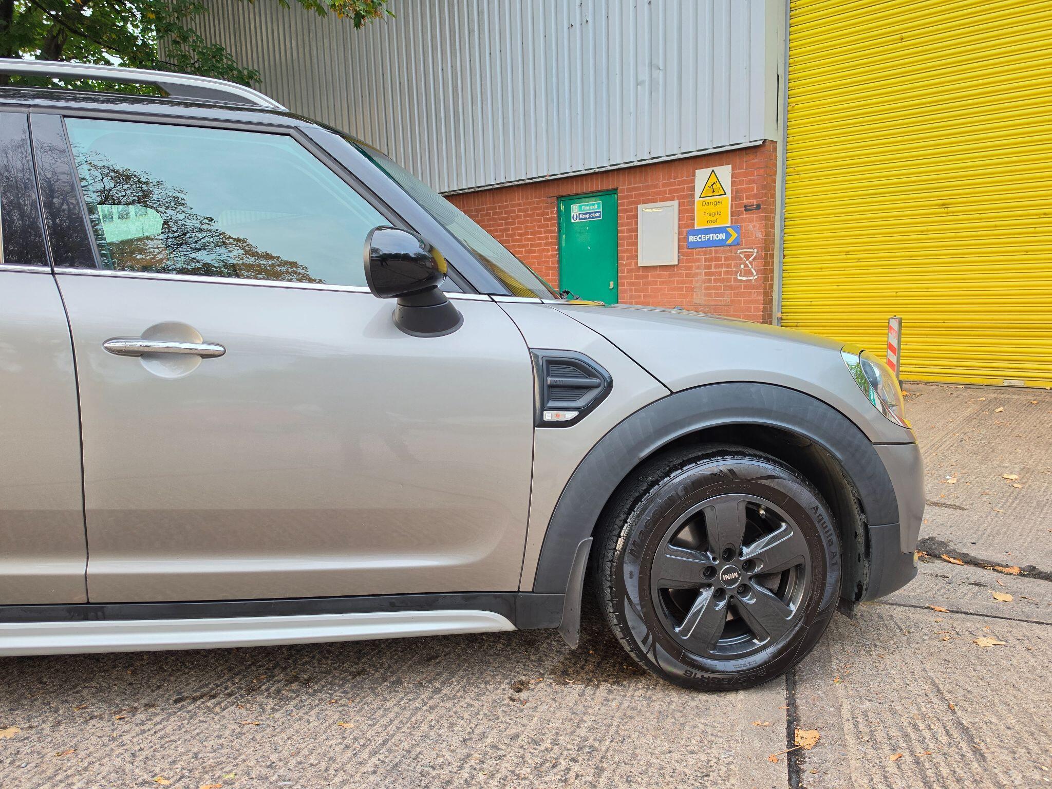 MINI Countryman - Image 10