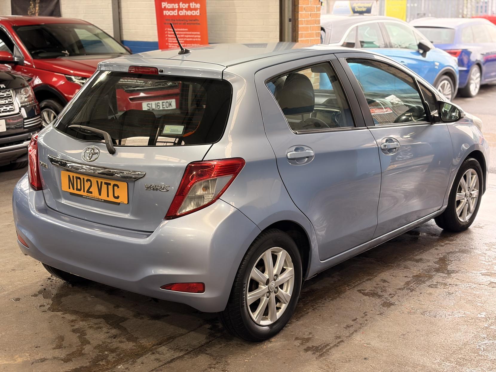 Toyota Yaris - Image 7