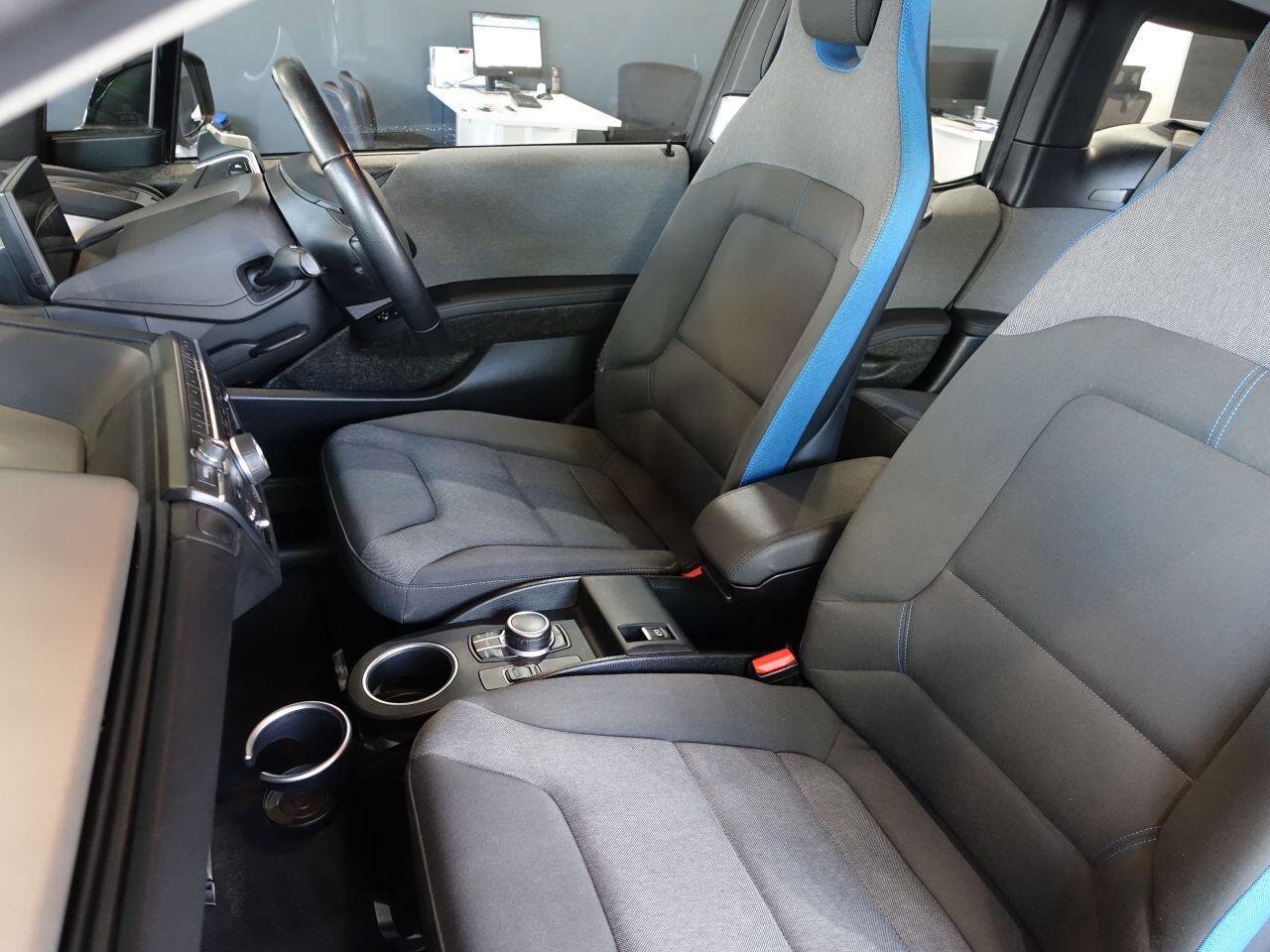 BMW i3 - Image 12