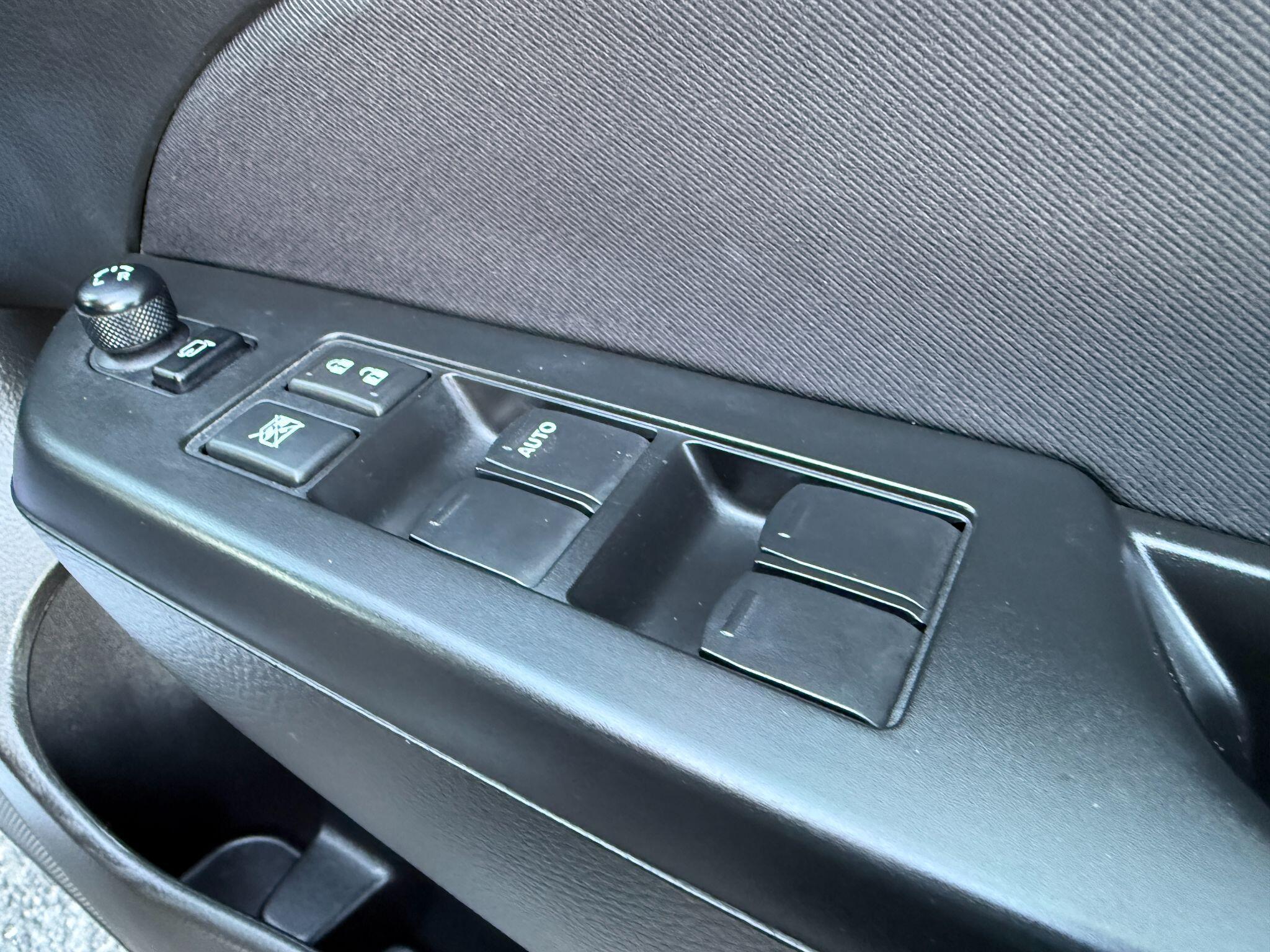 Suzuki Swift - Image 61