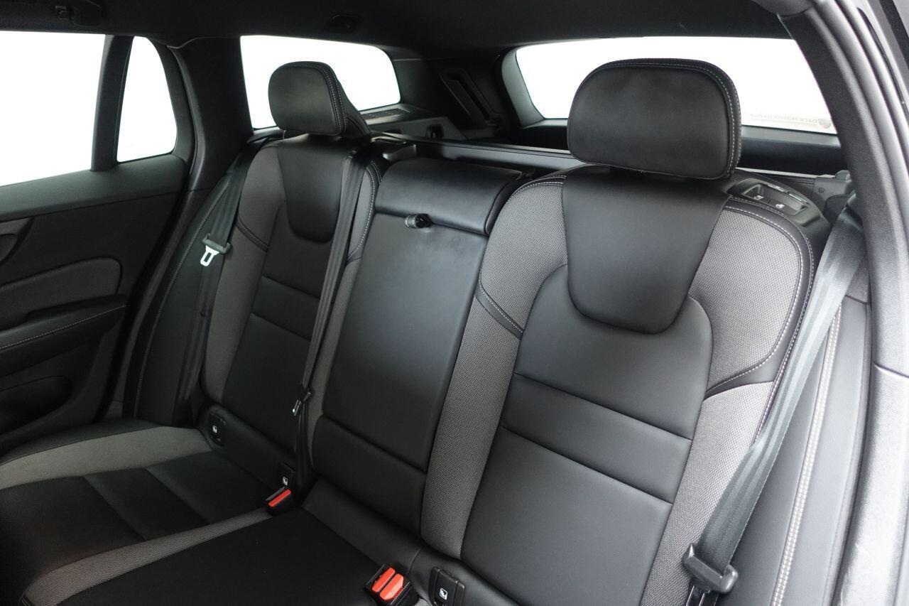 Volvo V60 - Image 17