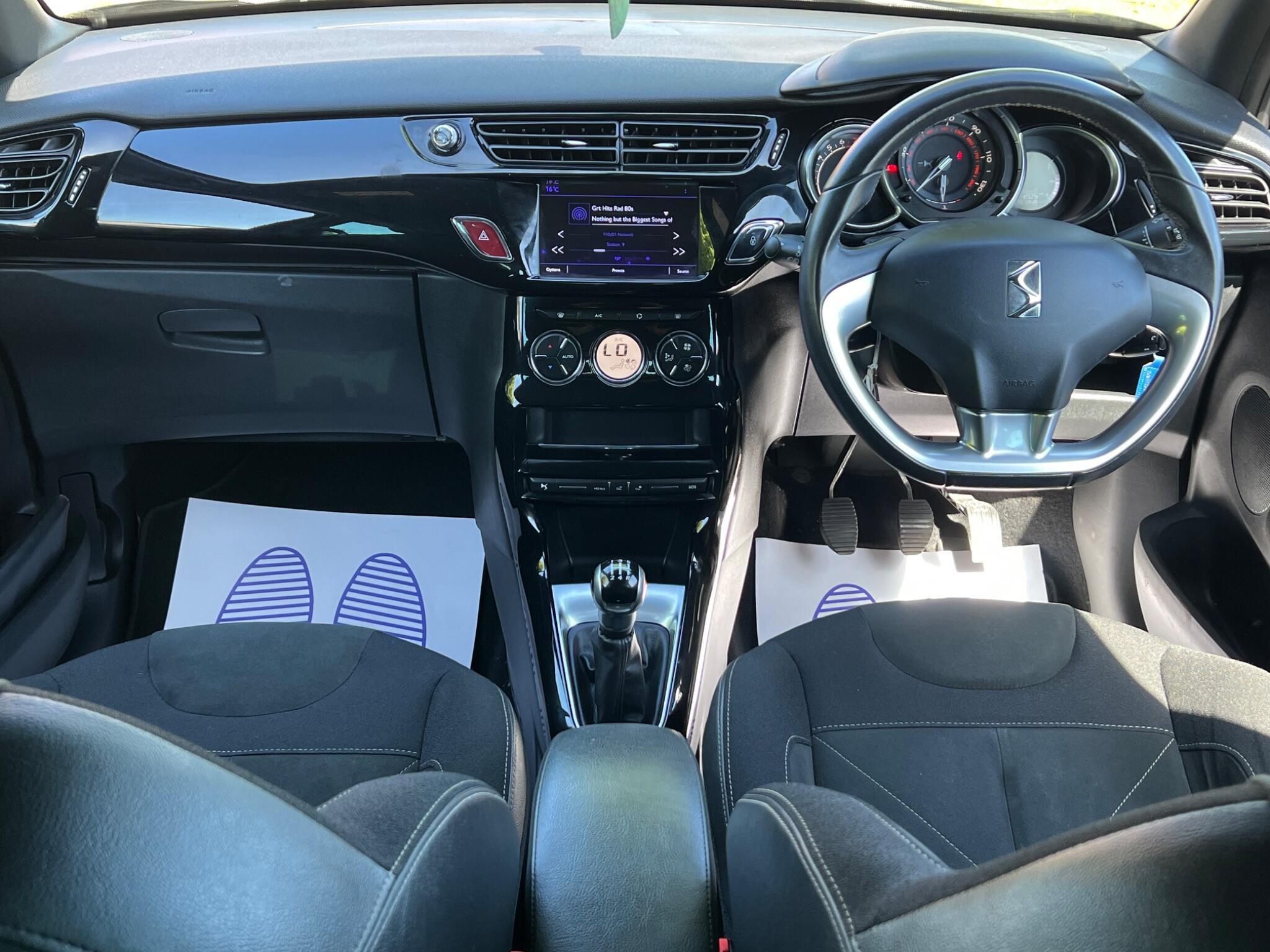 DS AUTOMOBILES DS 3 - Image 14