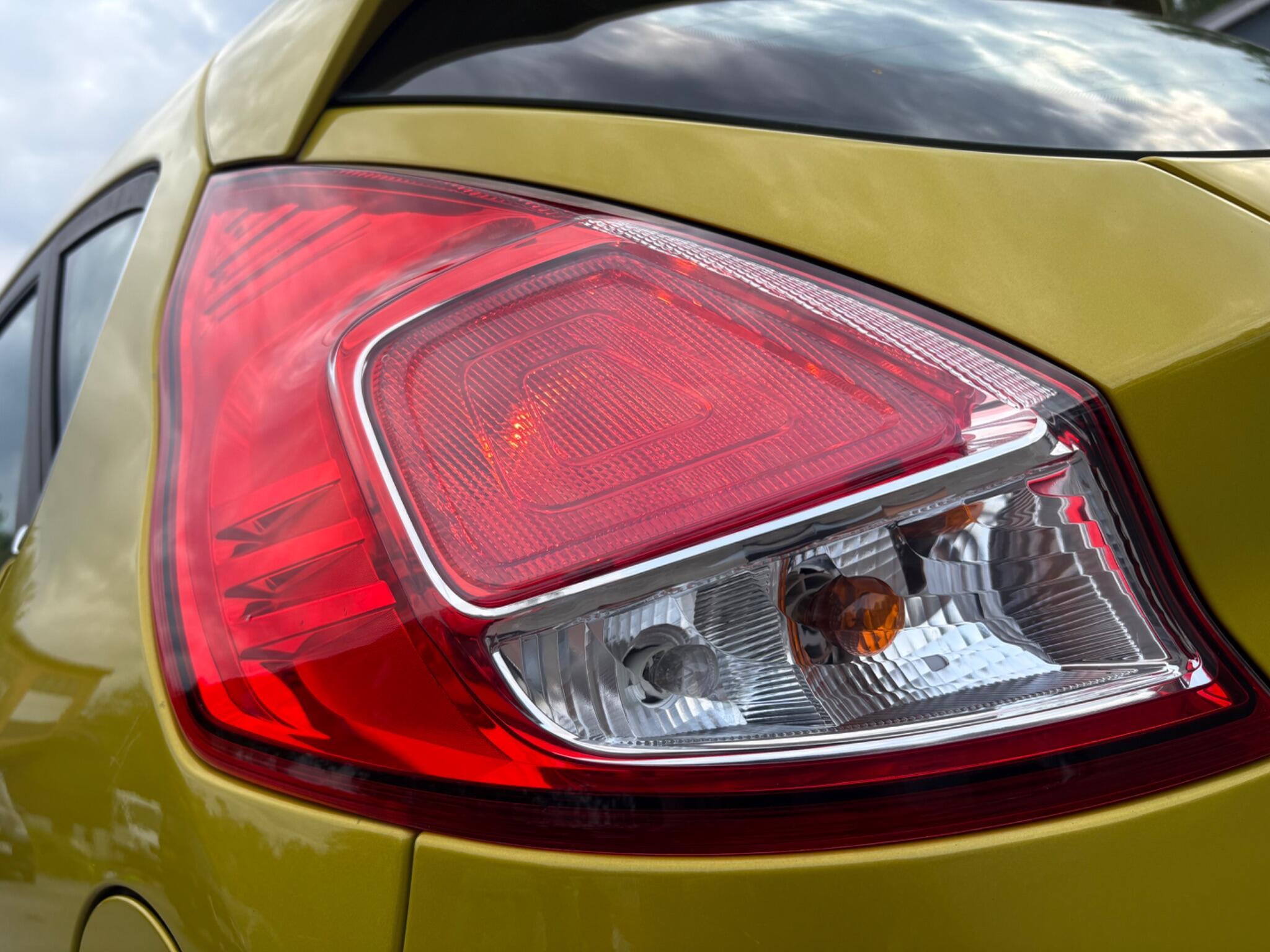 Ford Fiesta - Image 13
