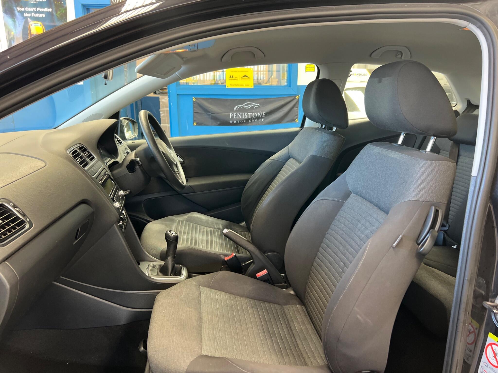 Volkswagen Polo - Image 25