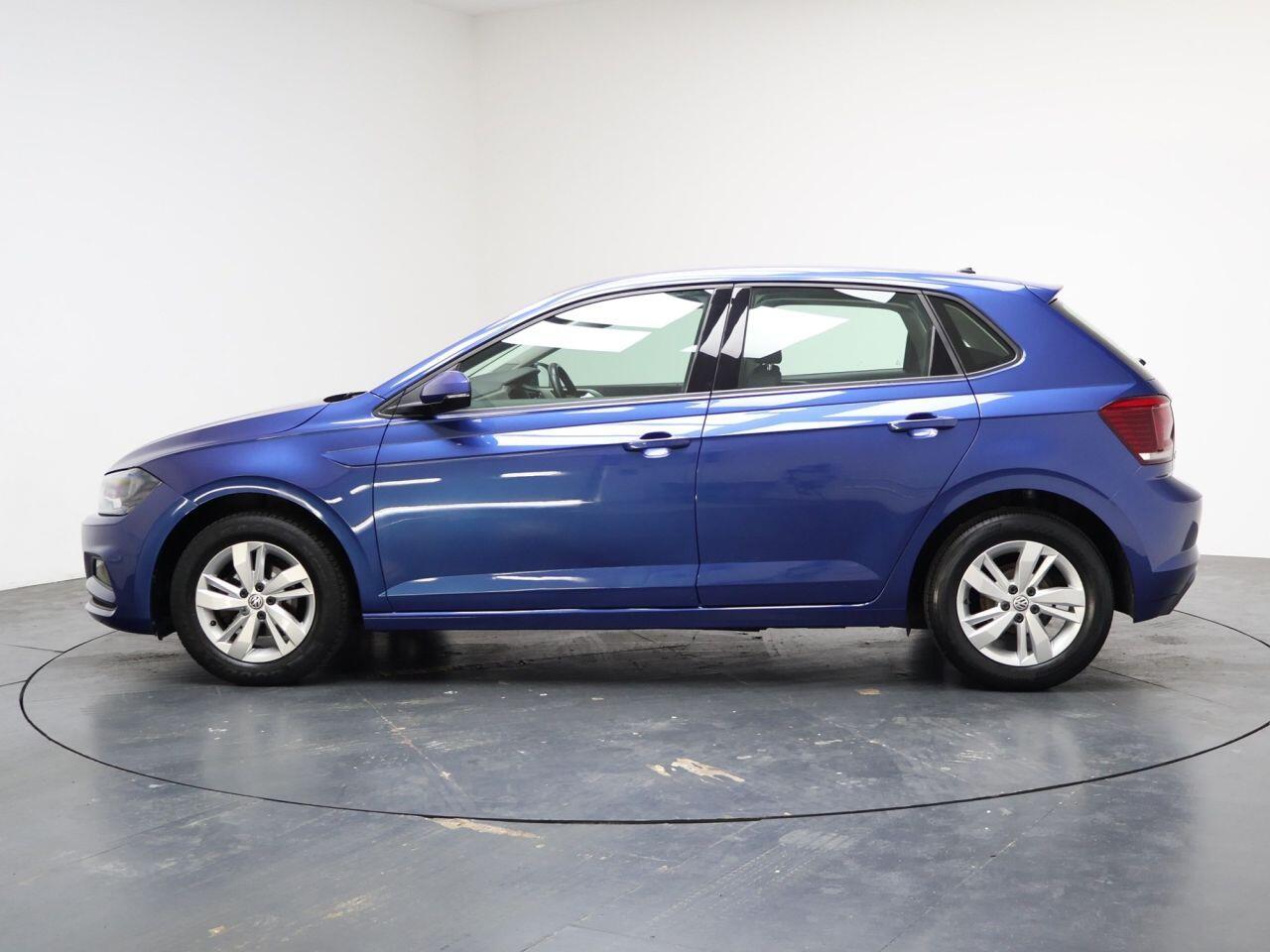 Volkswagen Polo - Image 8