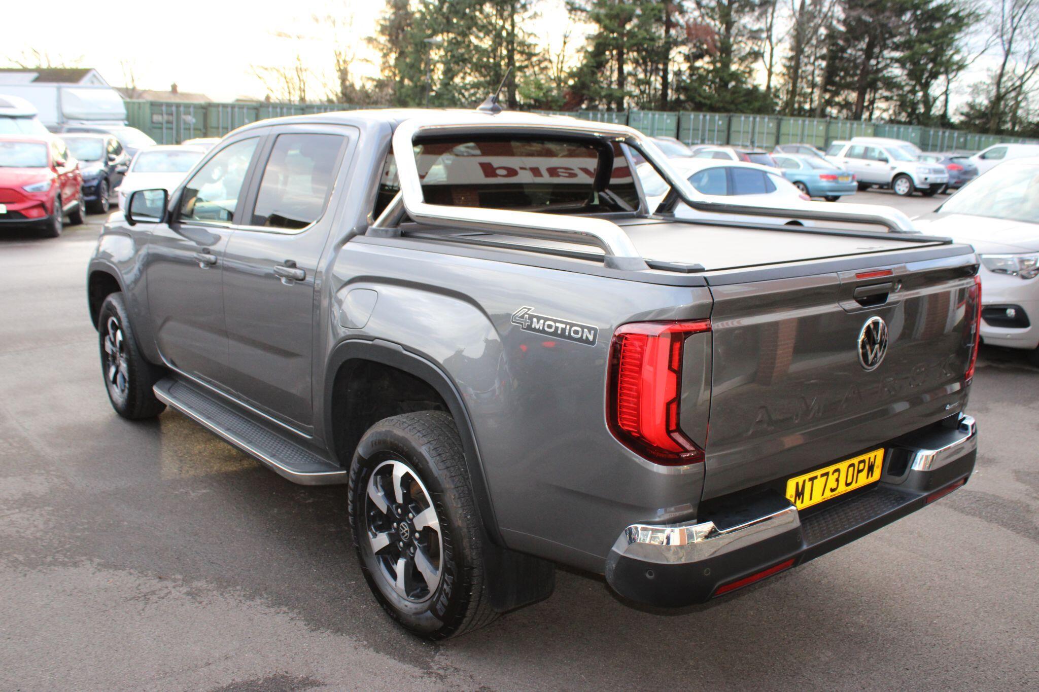 Volkswagen Amarok - Image 16