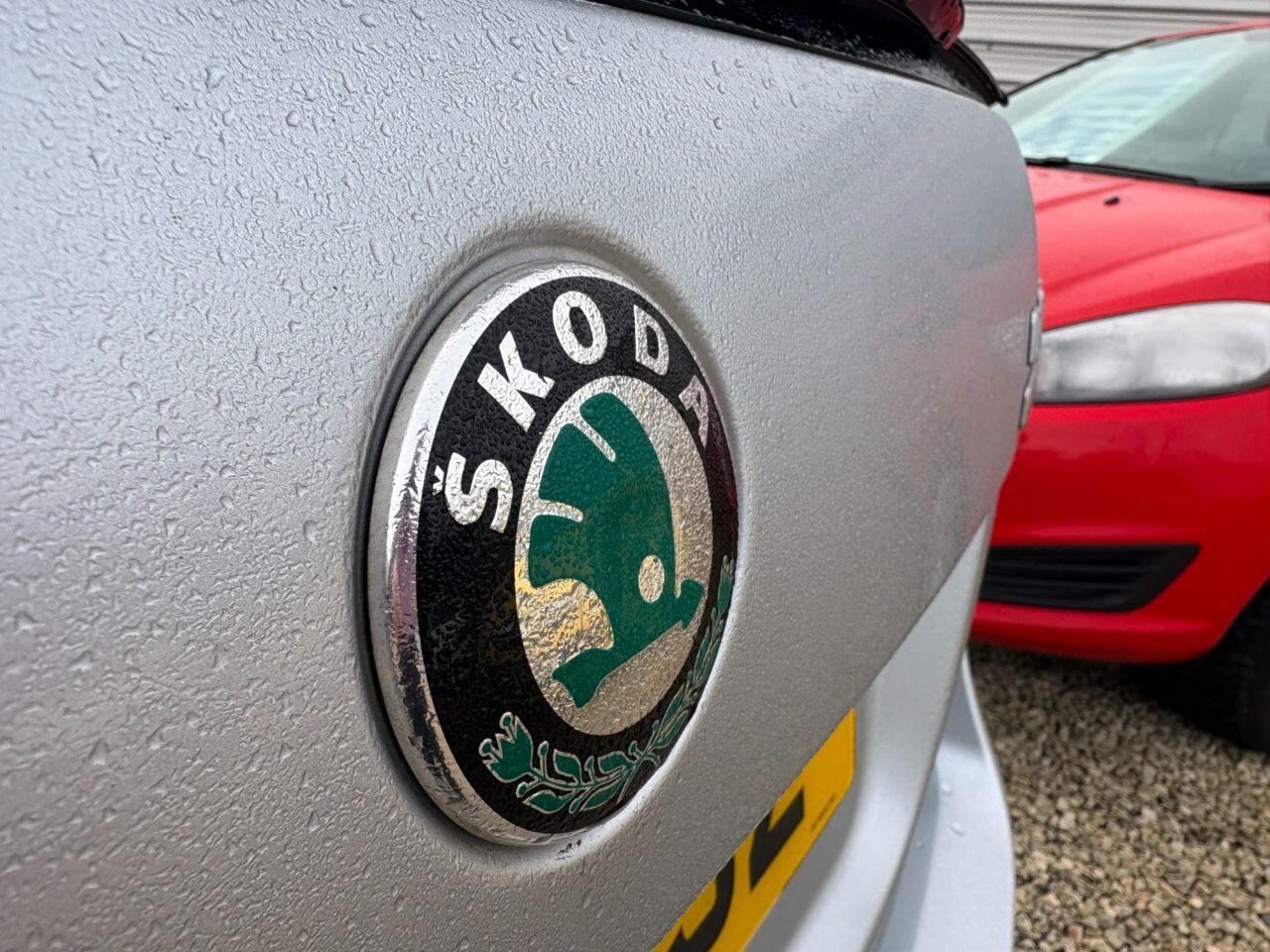 Skoda Octavia - Image 10