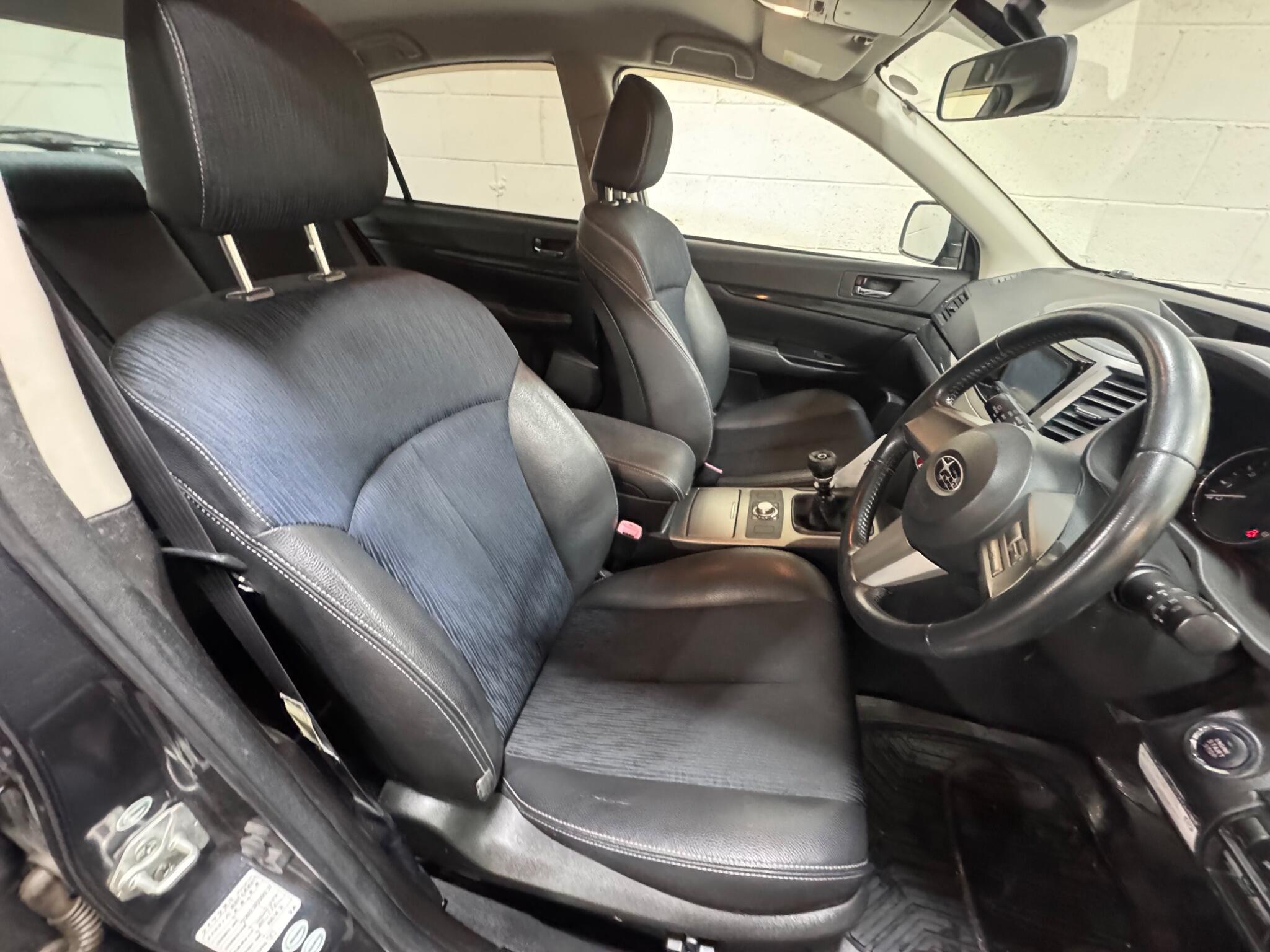 Subaru Legacy - Image 7