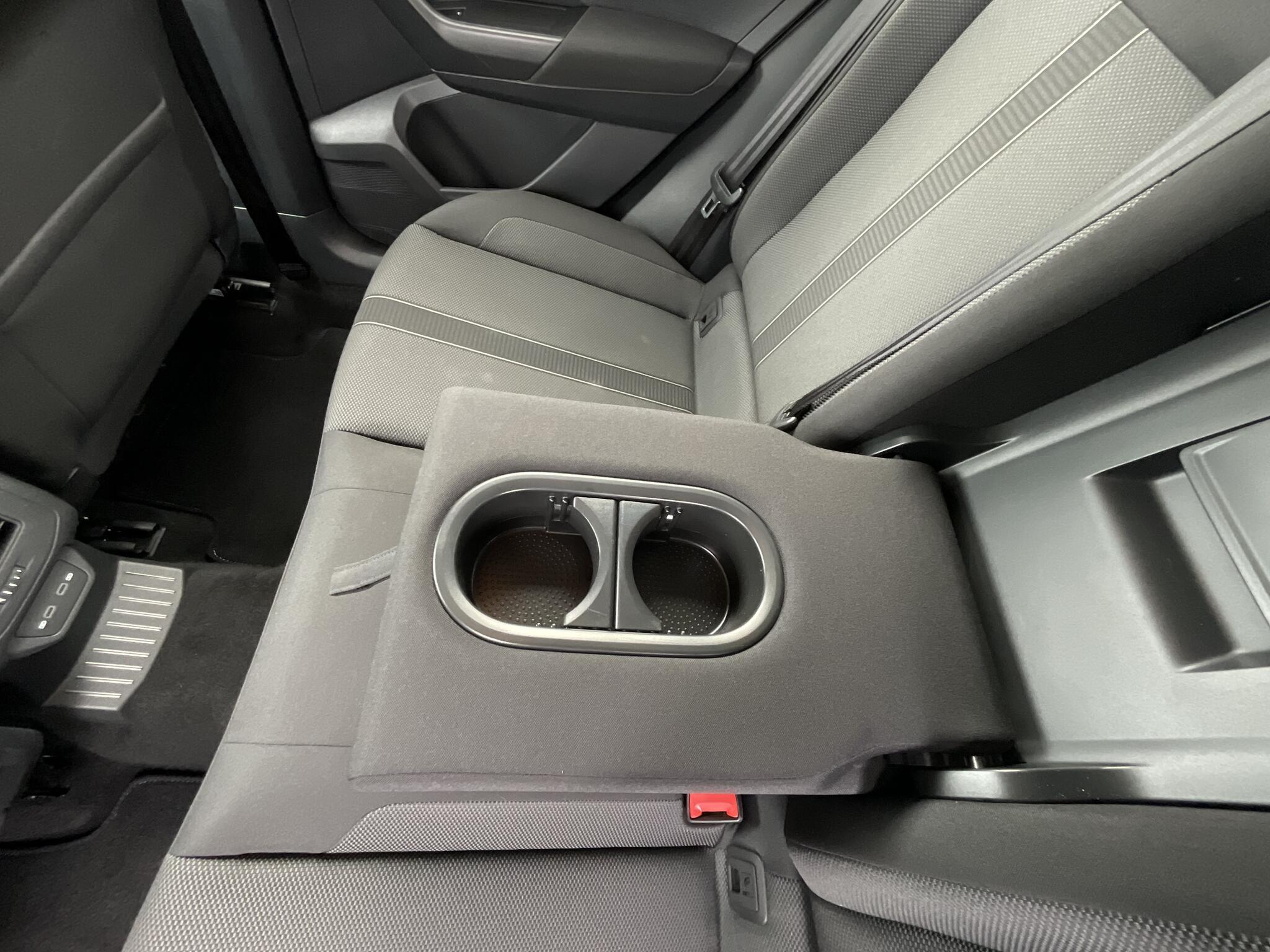 Volkswagen T-Roc - Image 16