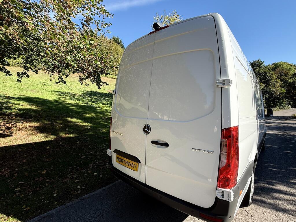 Mercedes Sprinter - Image 4