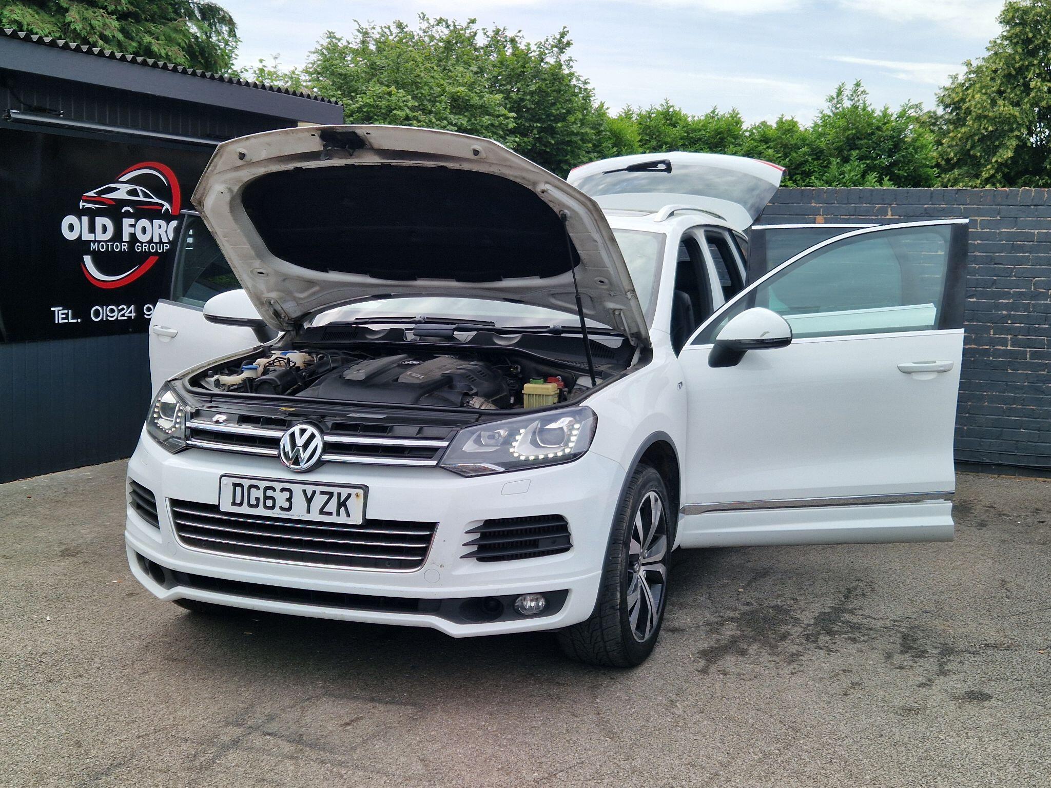 Volkswagen Touareg - Image 14