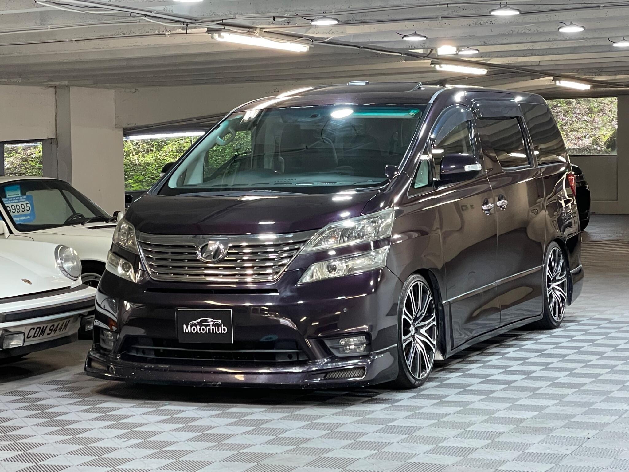 Toyota Vellfire - Image 7