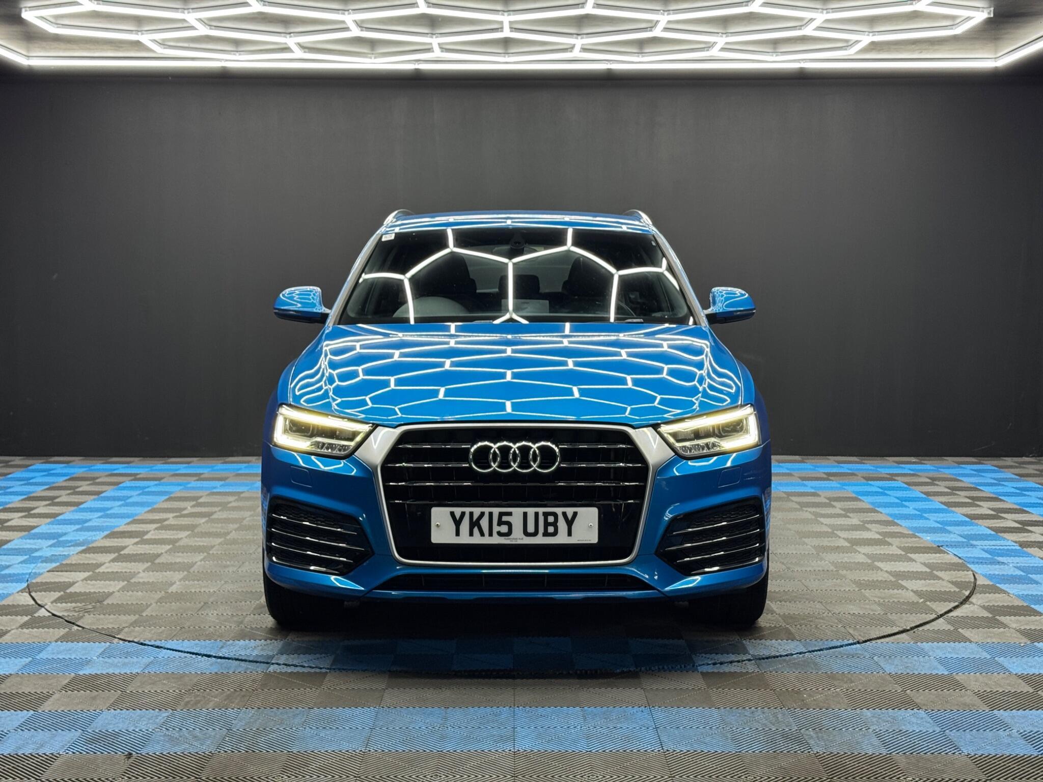 Audi Q3 - Image 2
