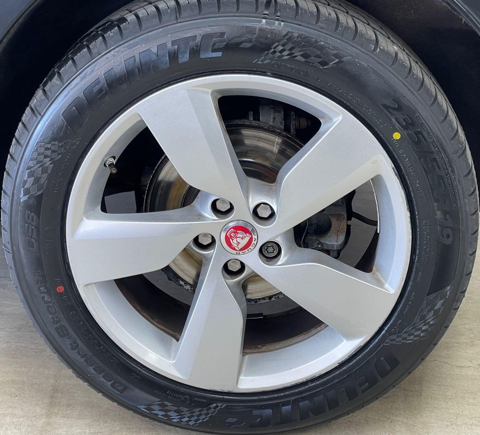 Jaguar E-Pace - Image 17