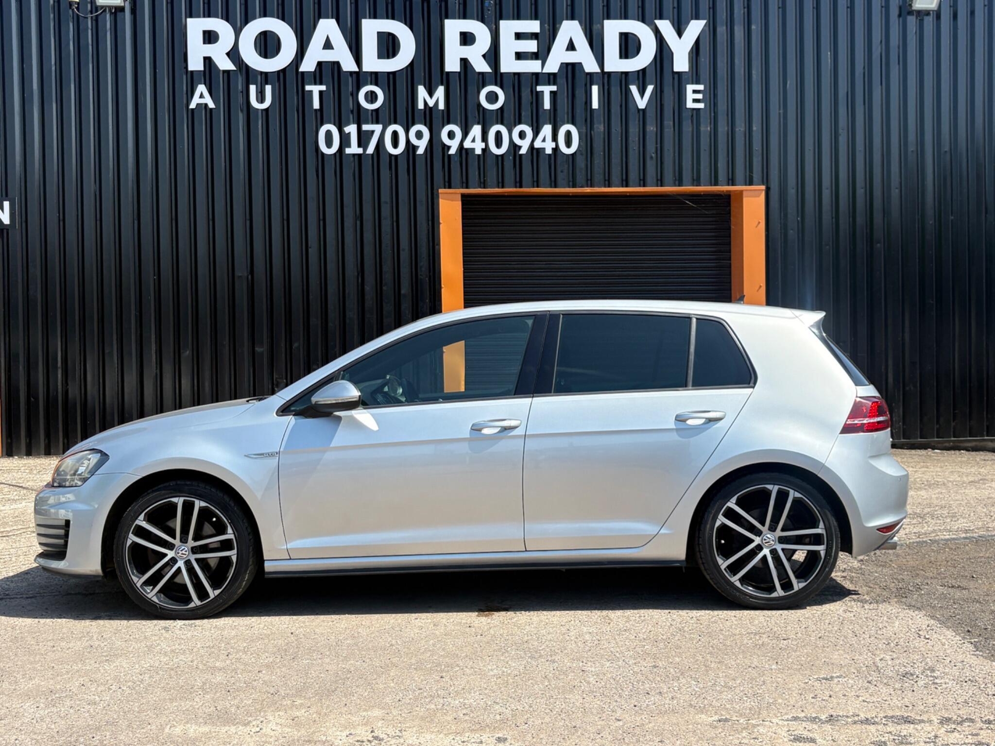 Volkswagen Golf - Image 7