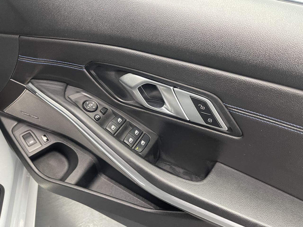 BMW 3 Series - Image 20