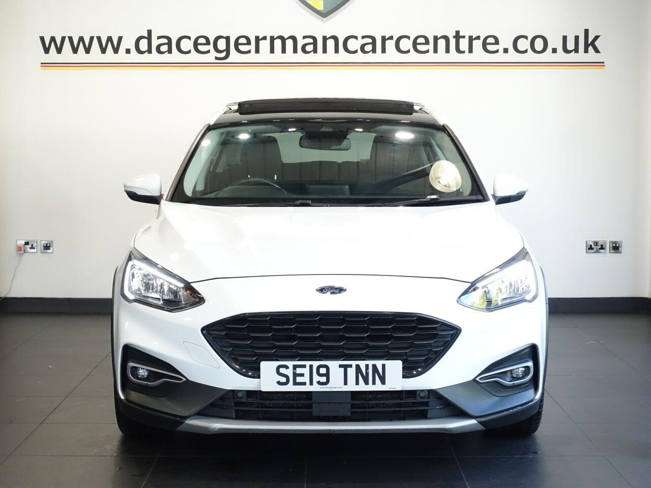 Ford Focus - Image 6